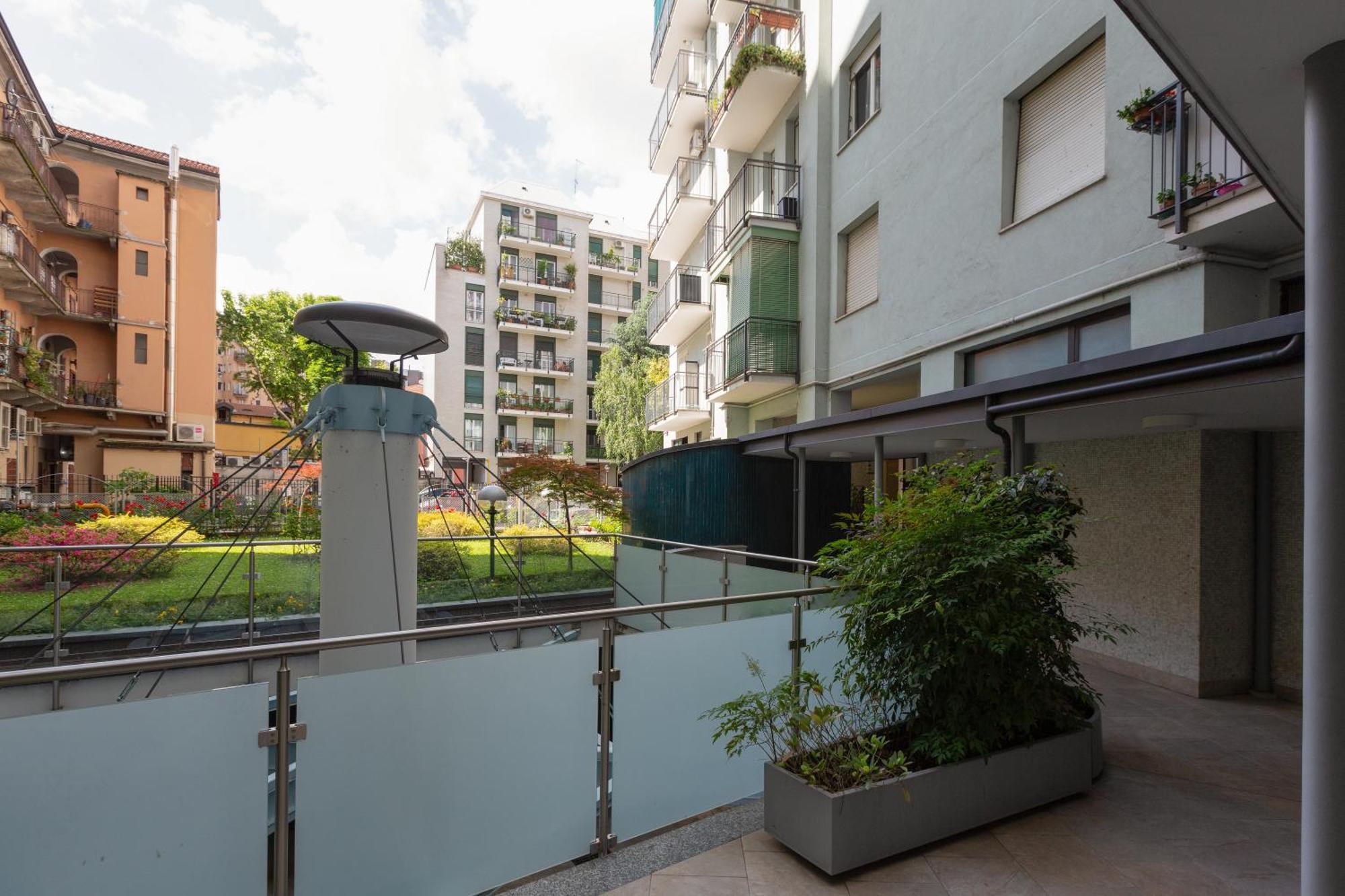 Apartment Milan-corso Lodi Cosy With Small Terrace Milan