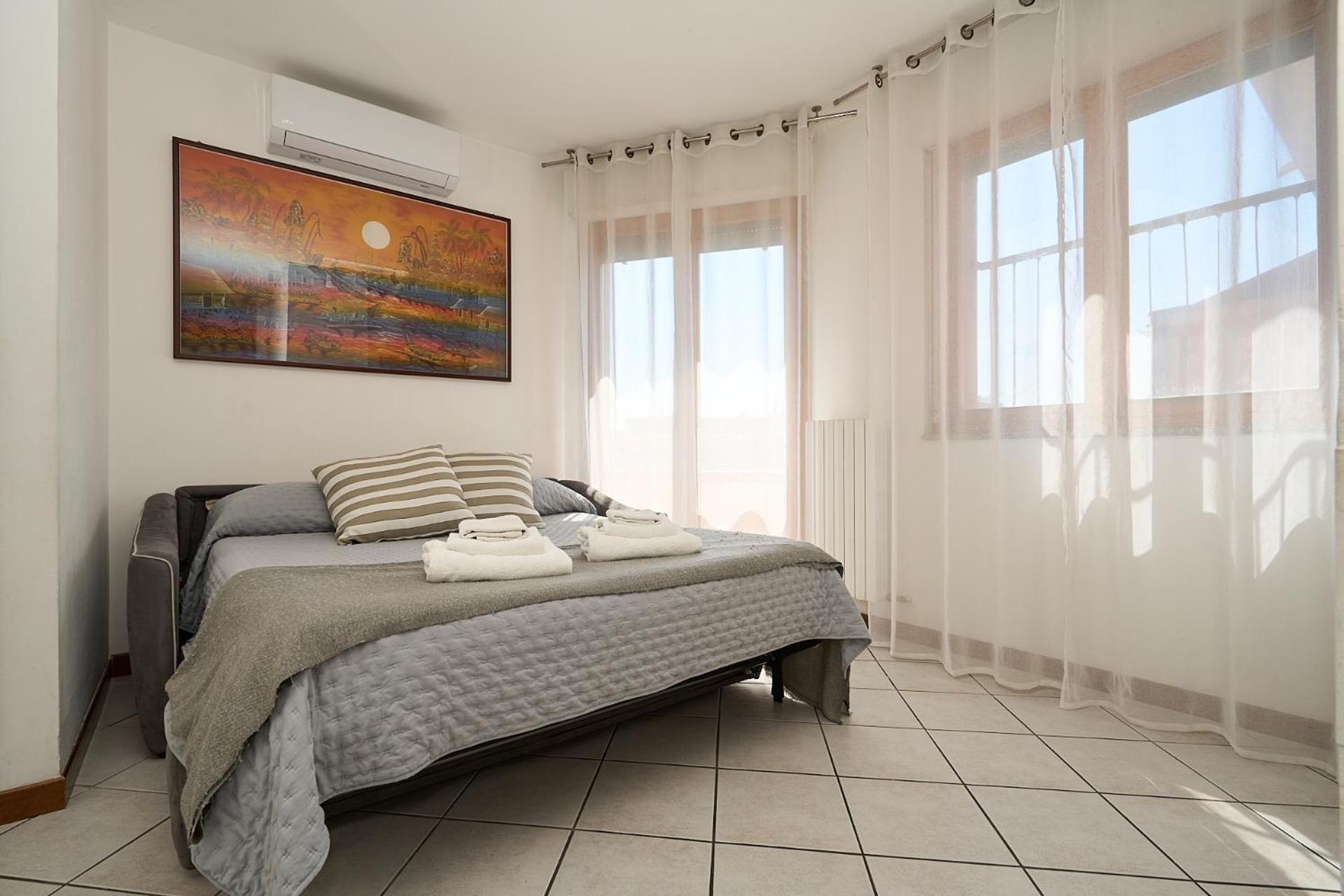 Appartamento -luminosa 5 Stars With Balcony- Wifi Netflix 15 Minutes From Duomo