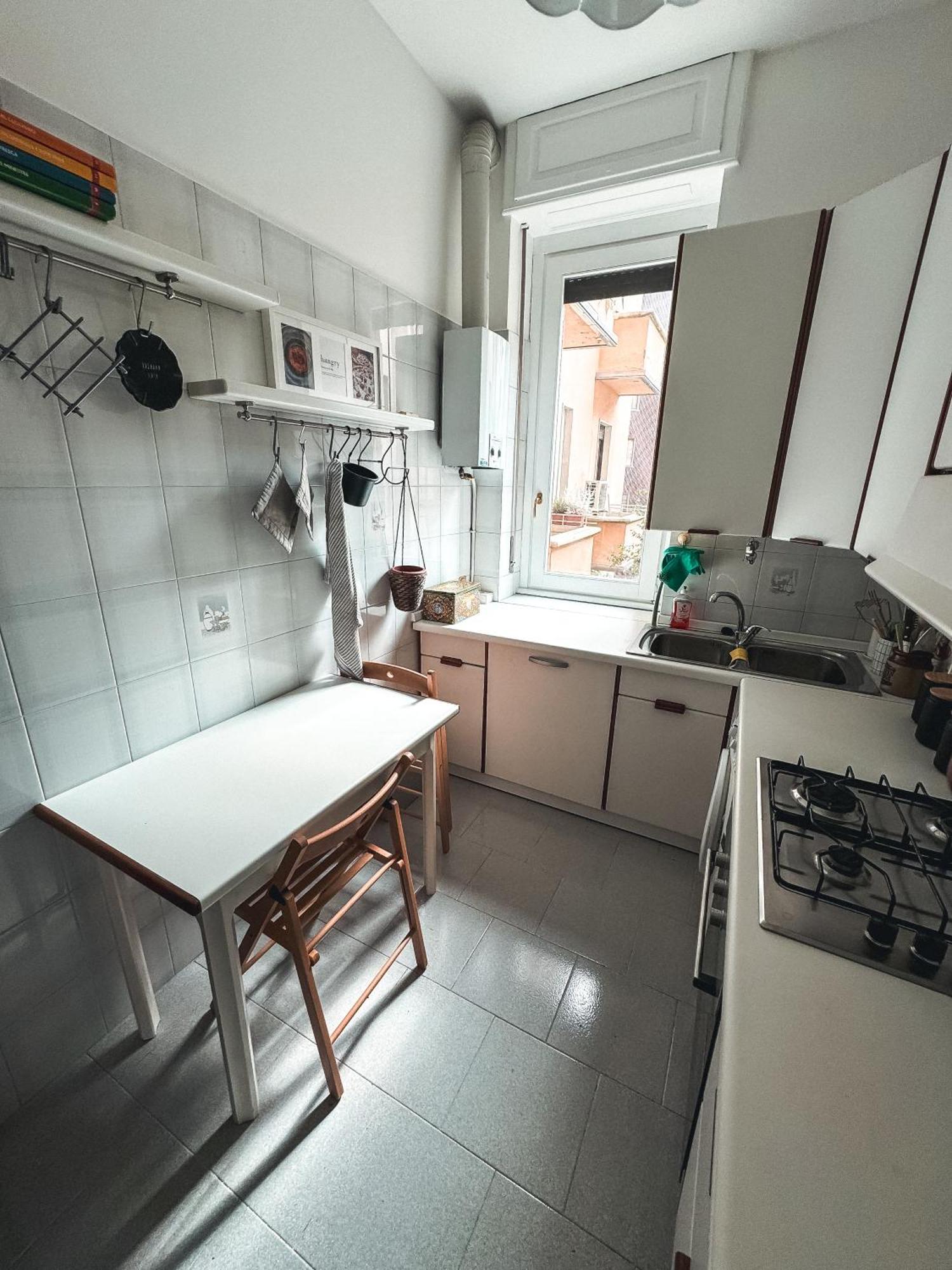 Cozy In Via Washington Freshly Renovated Apartment