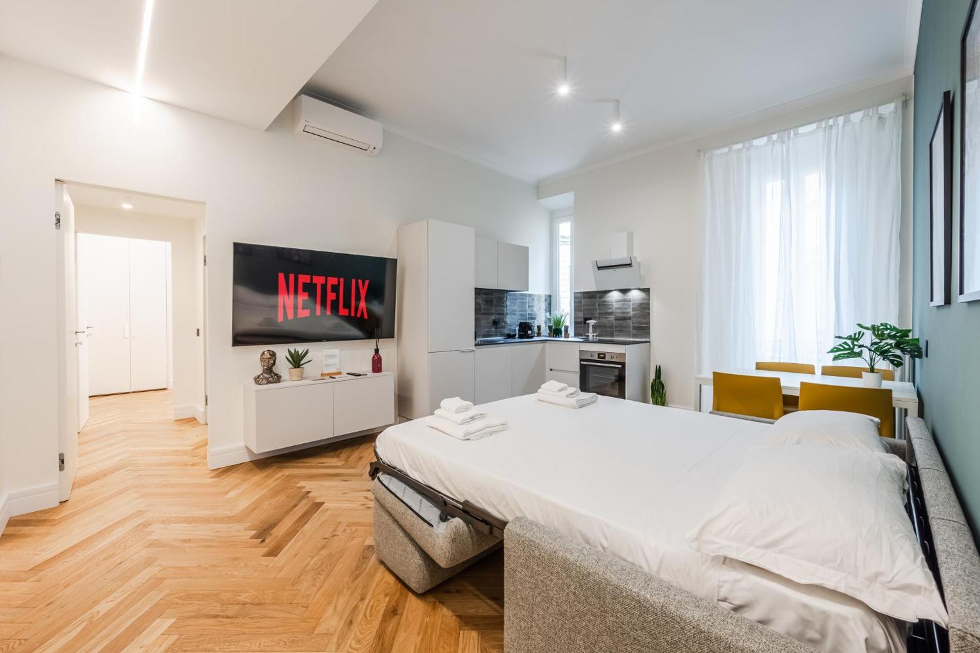 Modern 3-room Flat - Near Metro & Park Apartment Milan