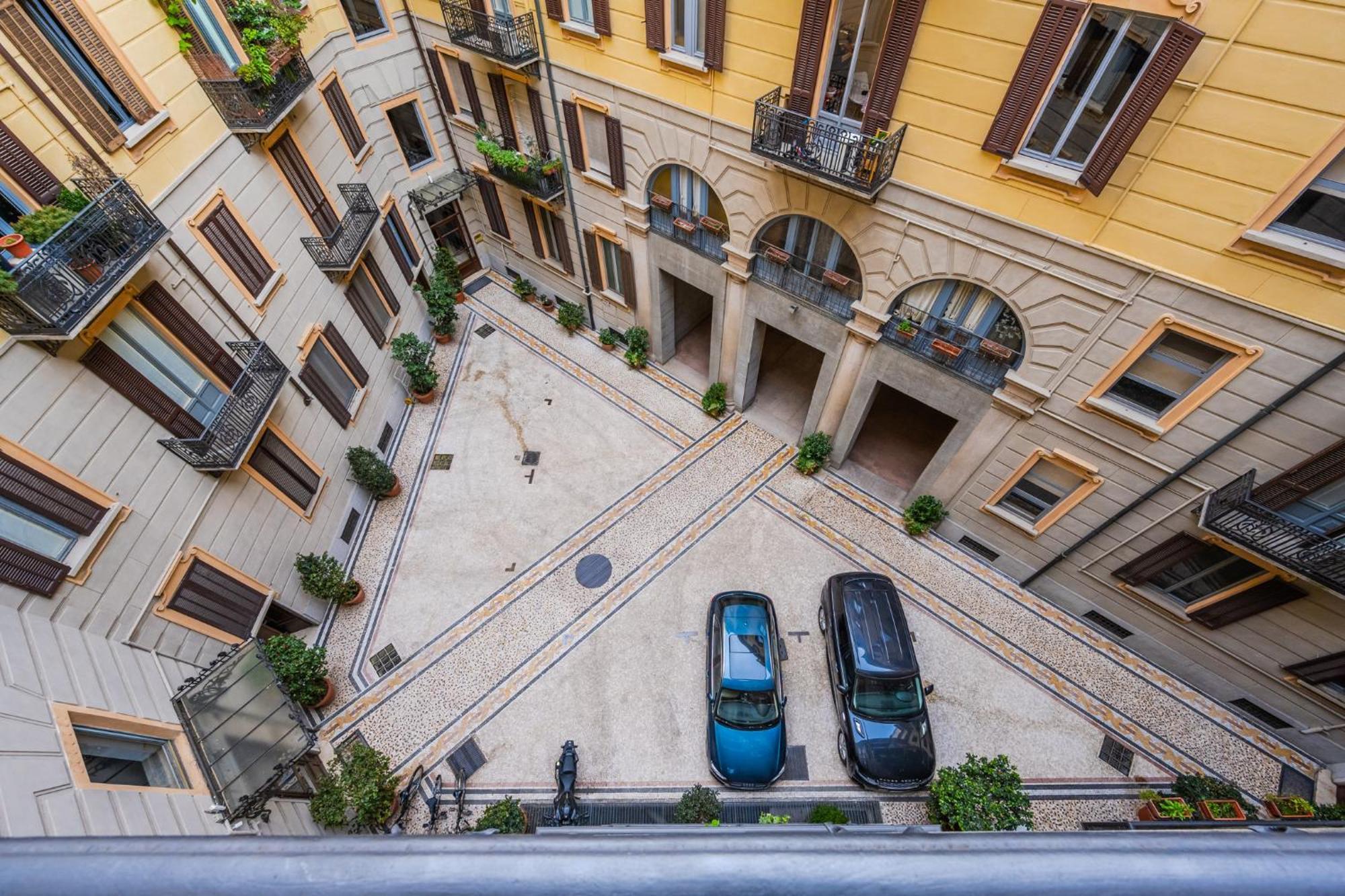 Modern 3-room Flat - Near Metro & Park Apartment *