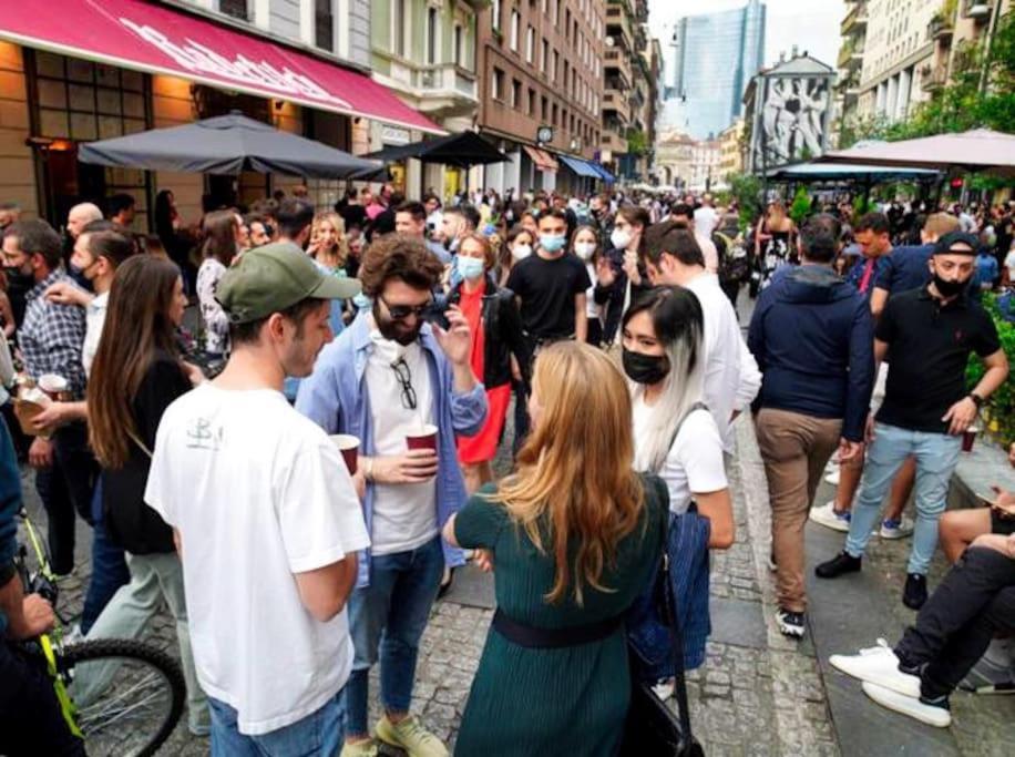 Taxi No-Need B&B - Metro, Train Station, Nightlife And Restaurants Apartment Milan