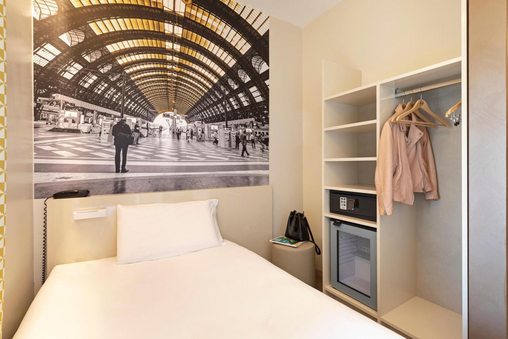 Station Hotel