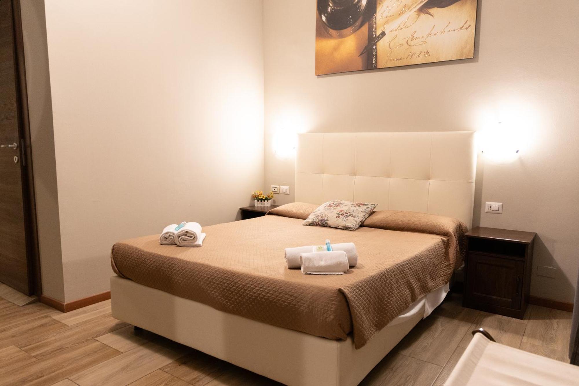 Golden Hotel