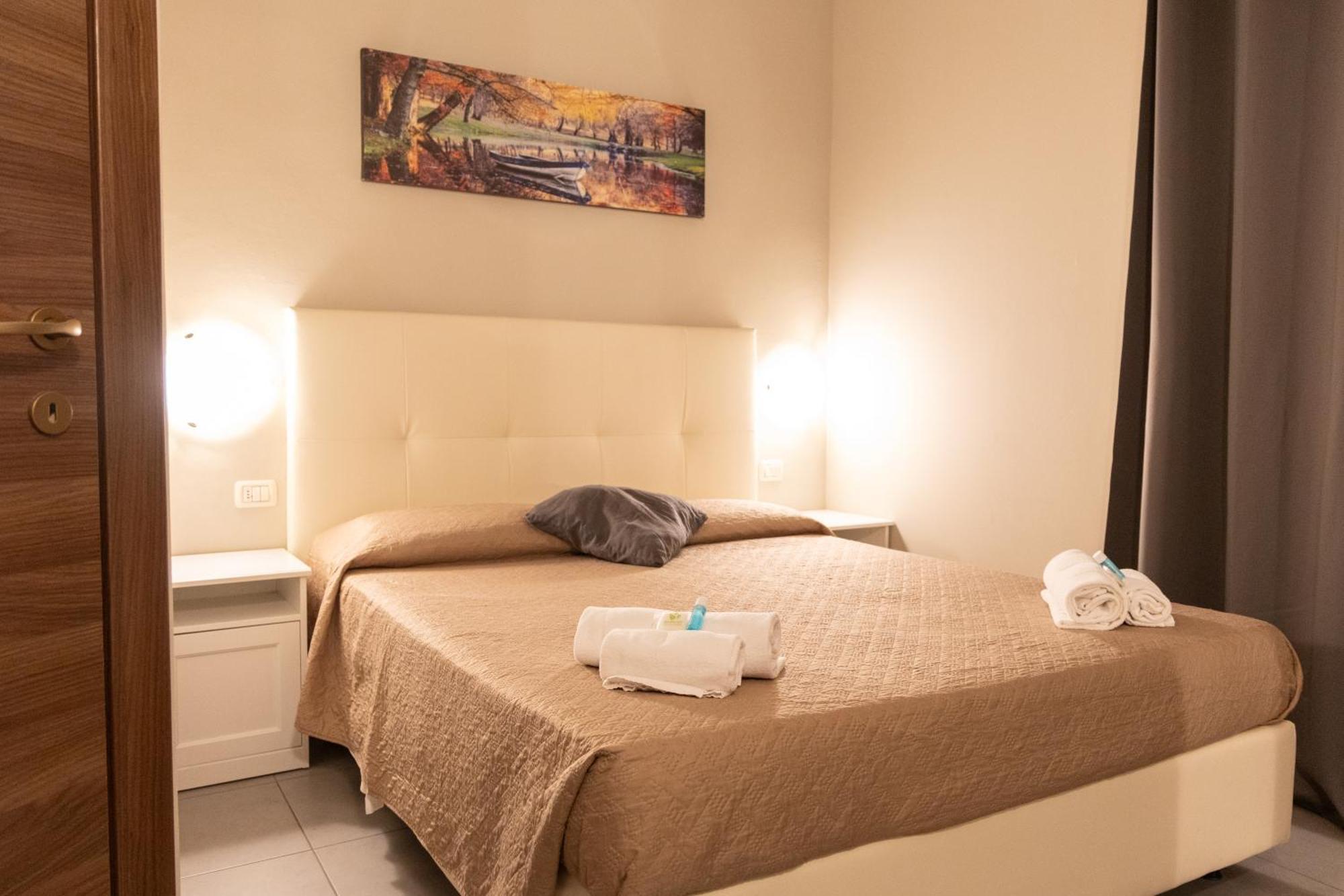 Hotel Golden 3*
