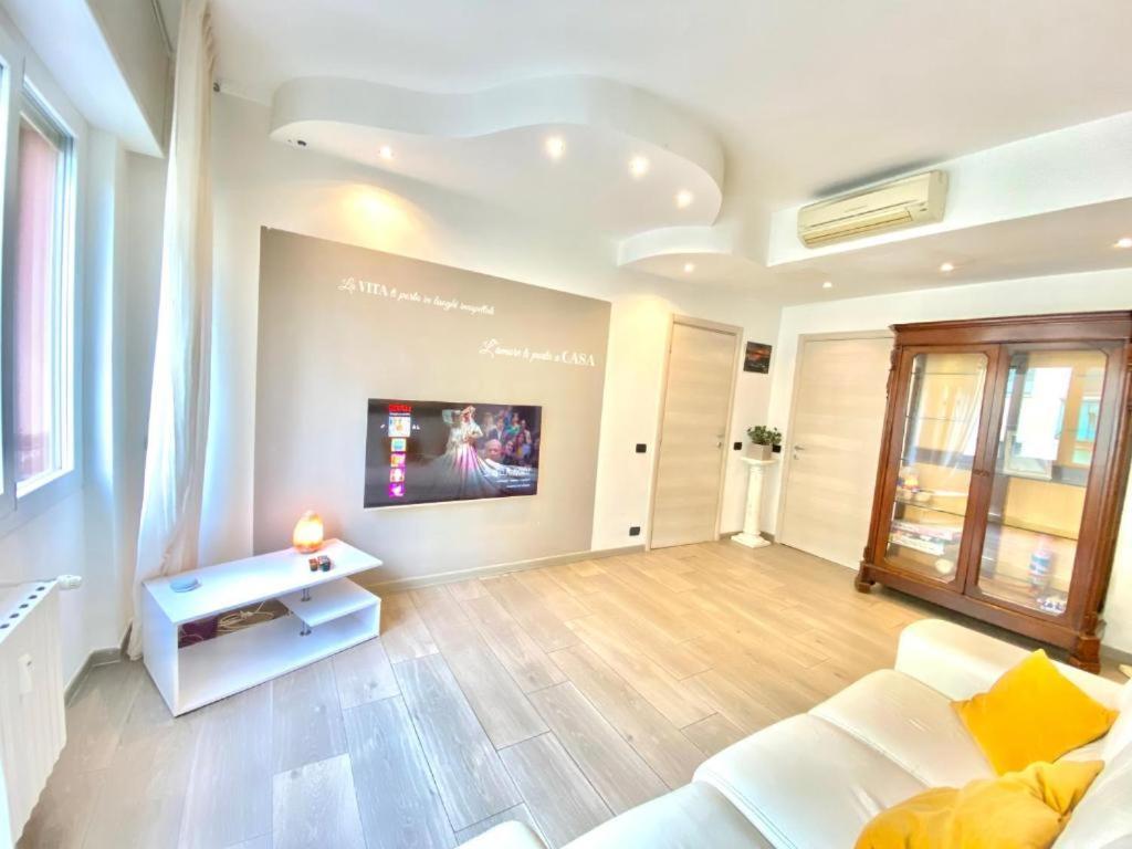 Bocconi Apartamento Milão