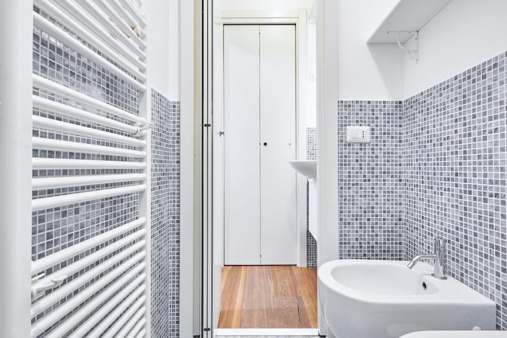 Easylife - A Few Minutes From Cadorna Fs Apartment *