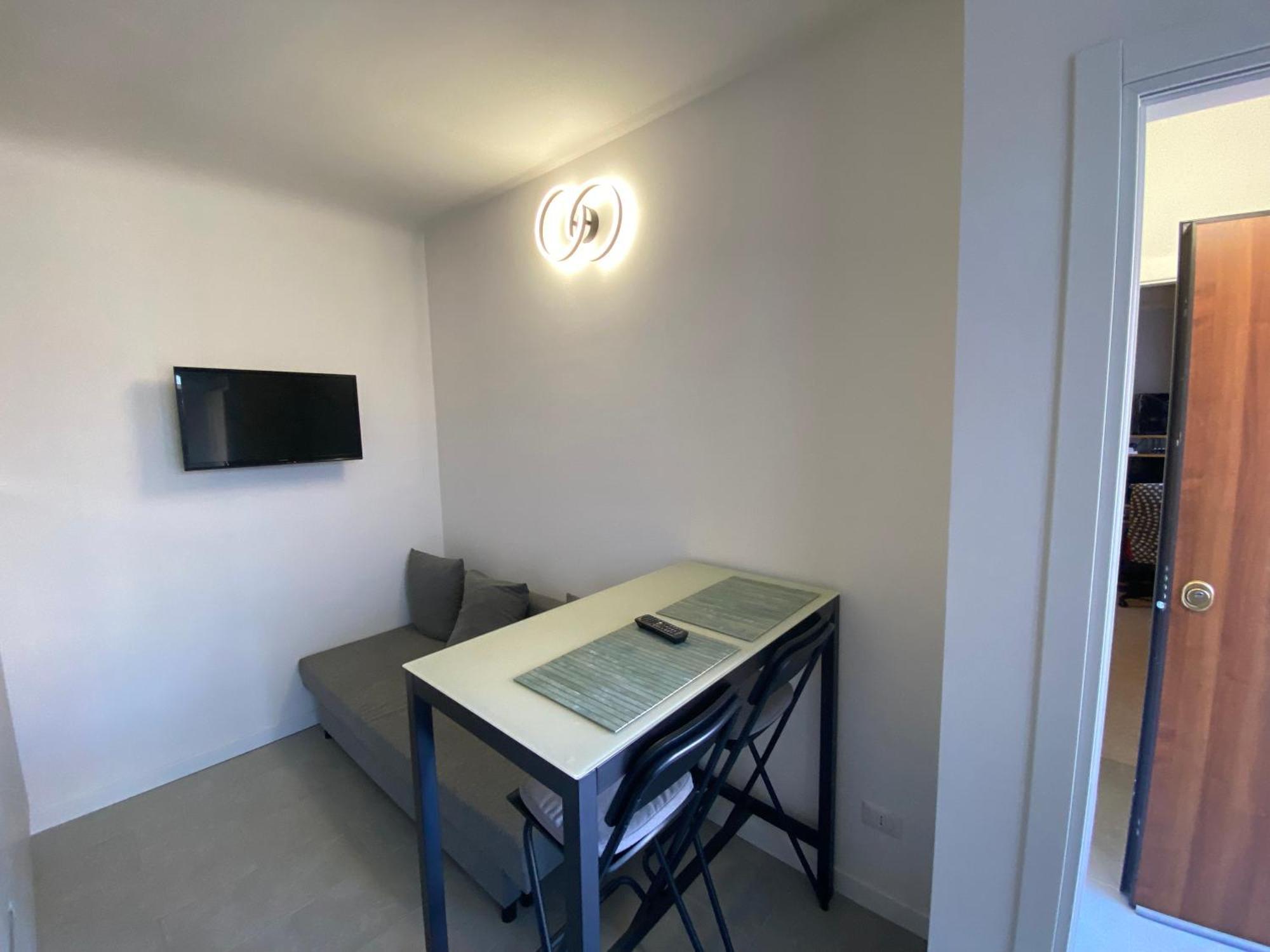 Renovated With Two Single Beds * Milan