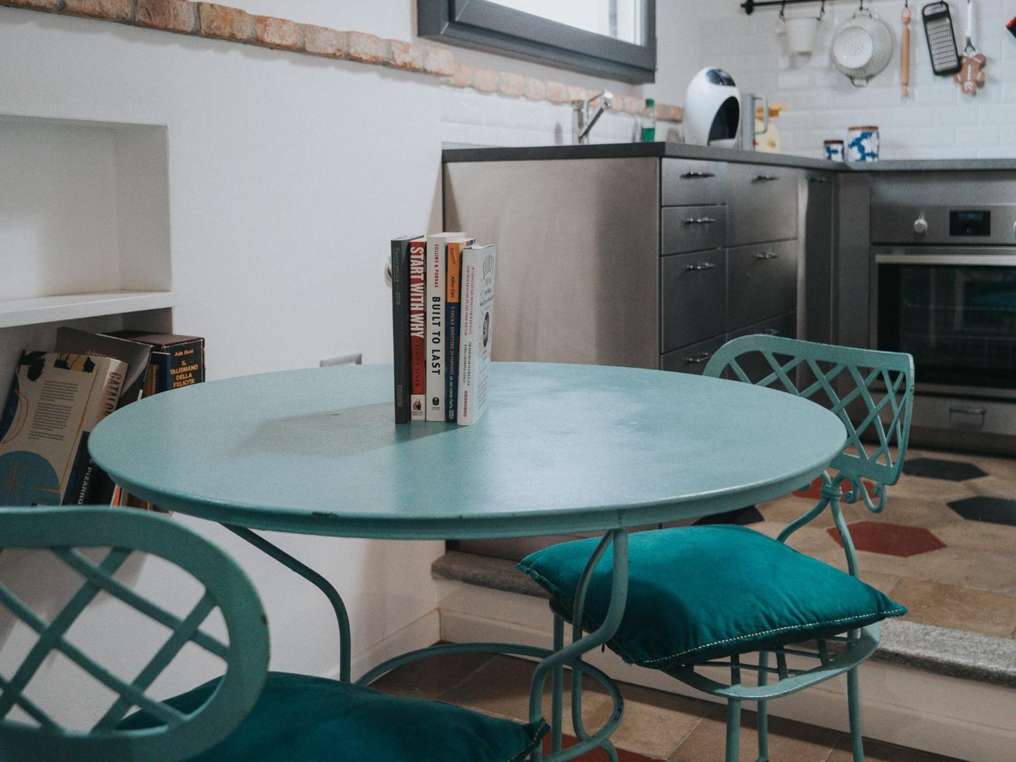 Piacenza Apartment Milan