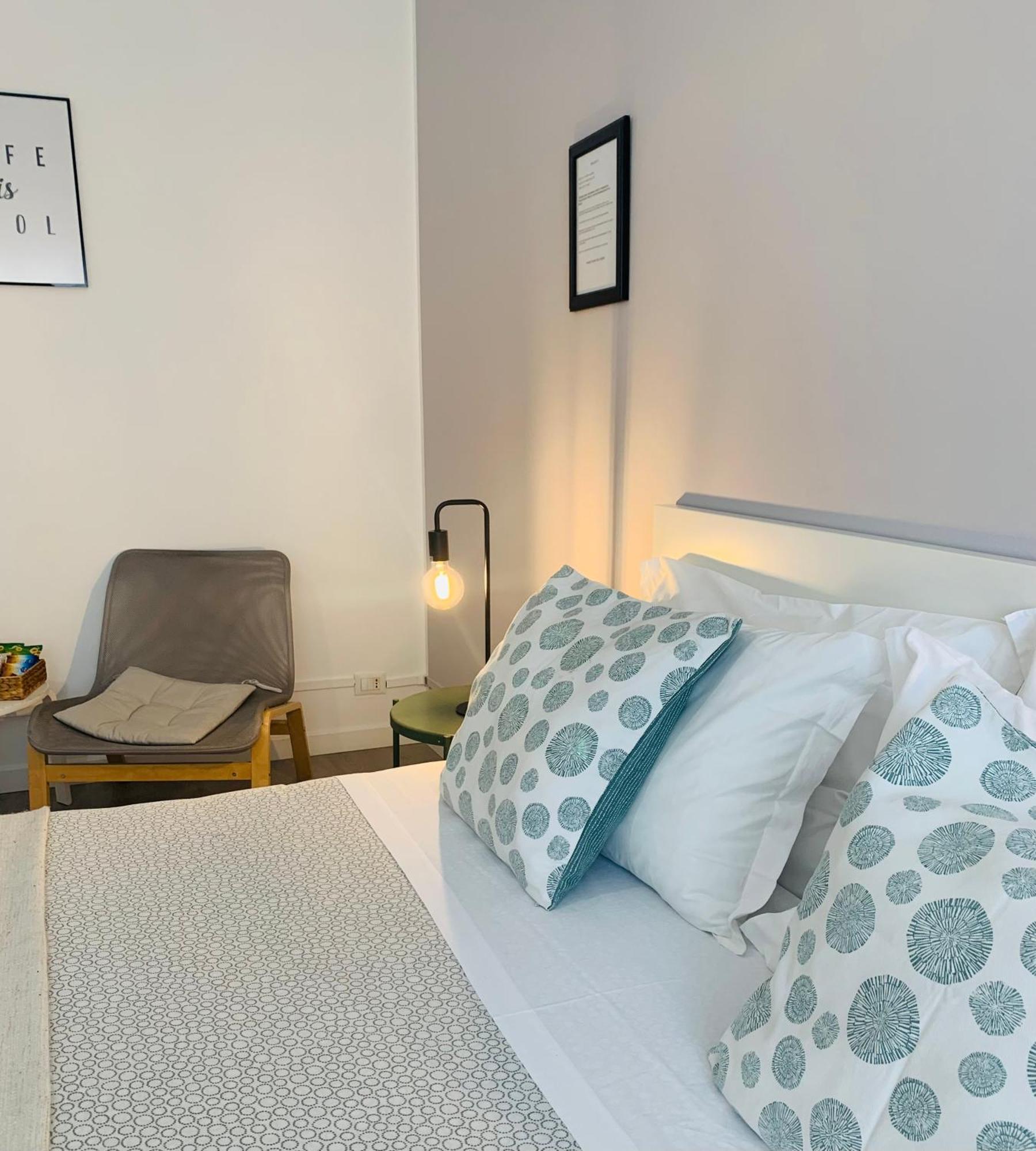 71 Guest house *