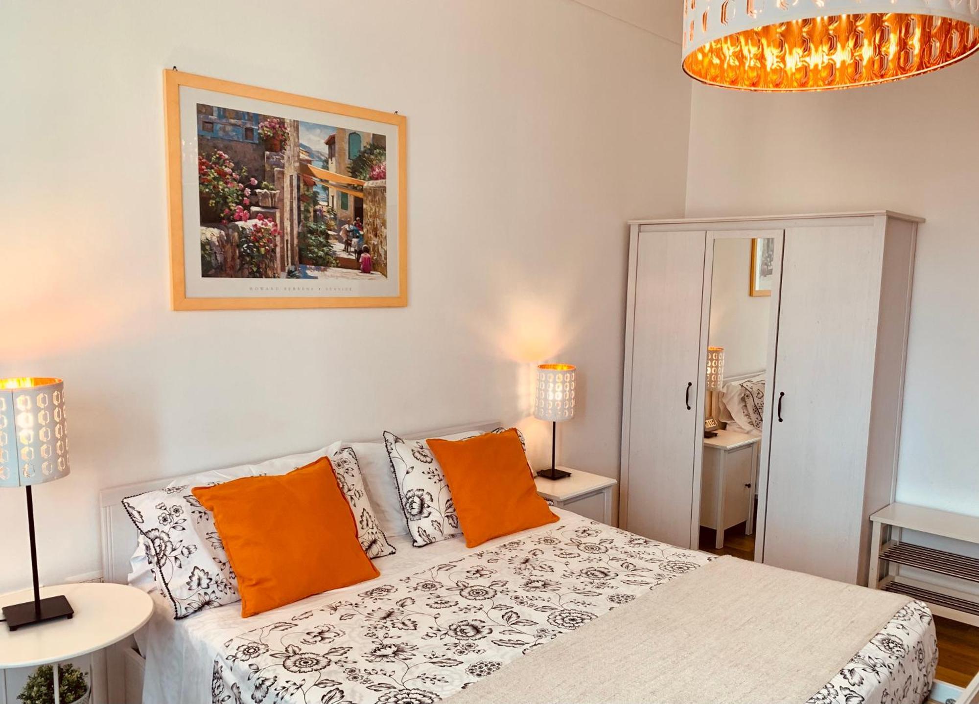 71 Guest house *