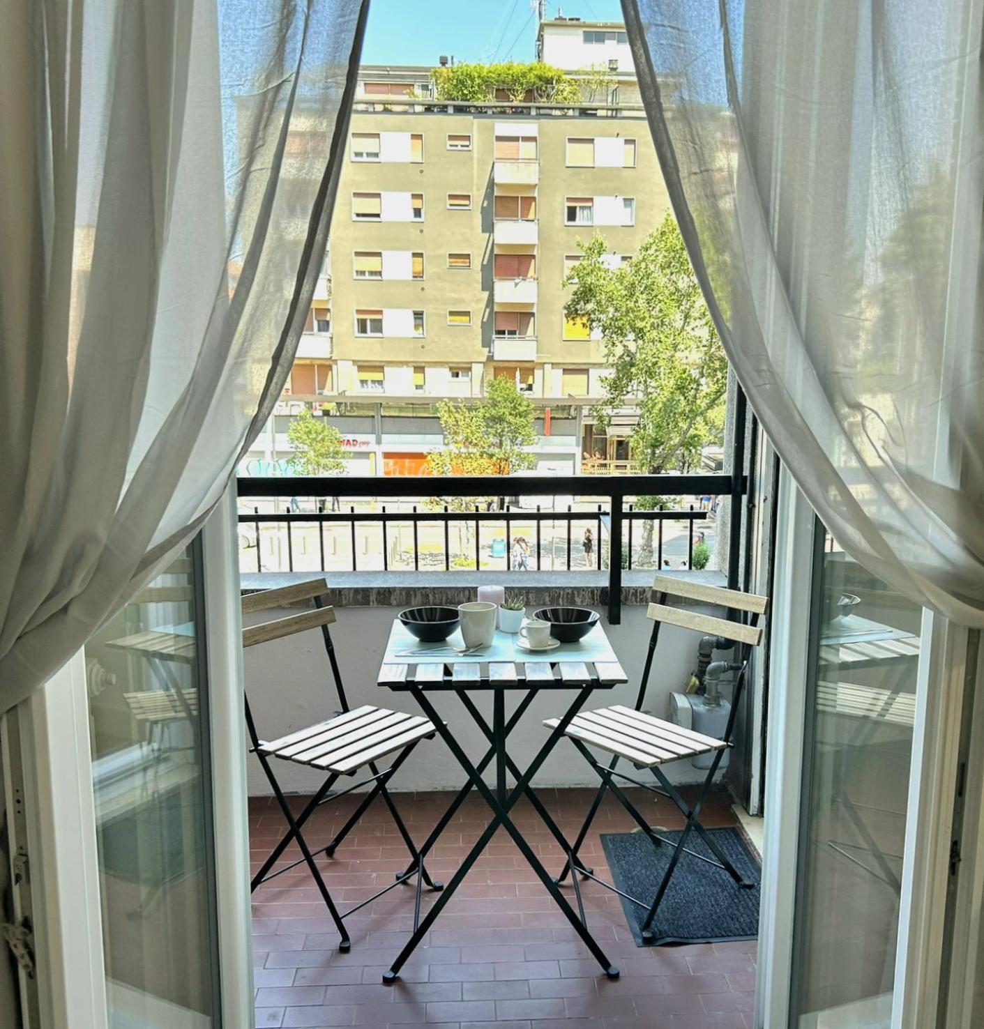 Modern Mm3 Afforifn Only 15 Min From Duomo Apartment *