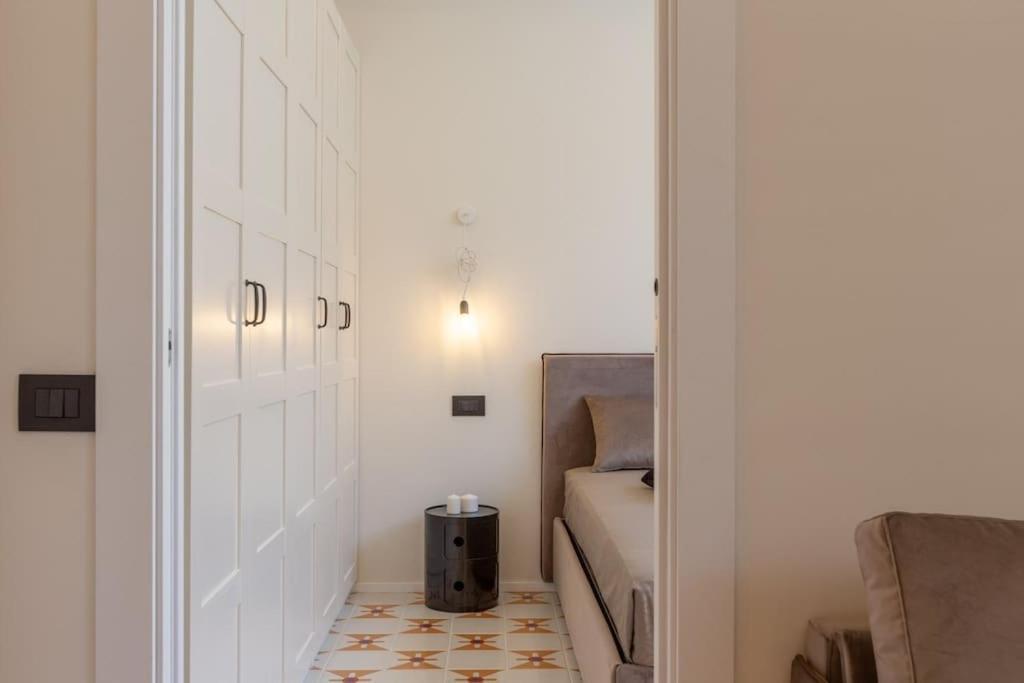 Apartment 4fo6 Navigli-duomo -yellow Chic - Milan