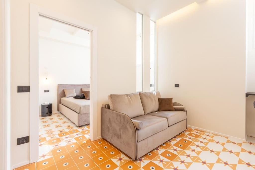 Apartment 4fo6 Navigli-duomo -yellow Chic - Milan