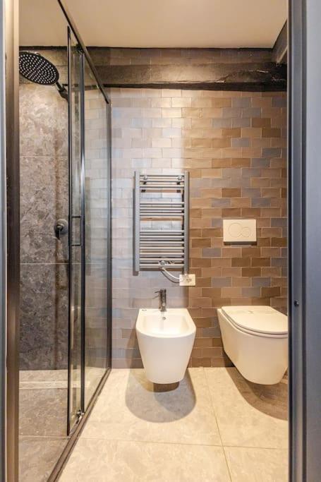 Apartment Loft In Centro A Con Accesso Privato