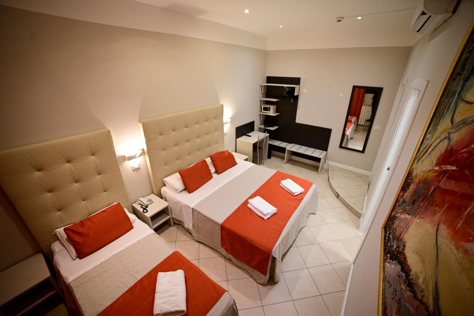 Hotel Demo' 3*