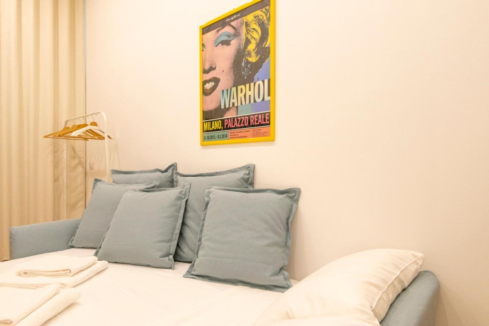 Loft Luxury Design- With 2 Bedrooms -wifi Ultra-5min Metro Apartment *