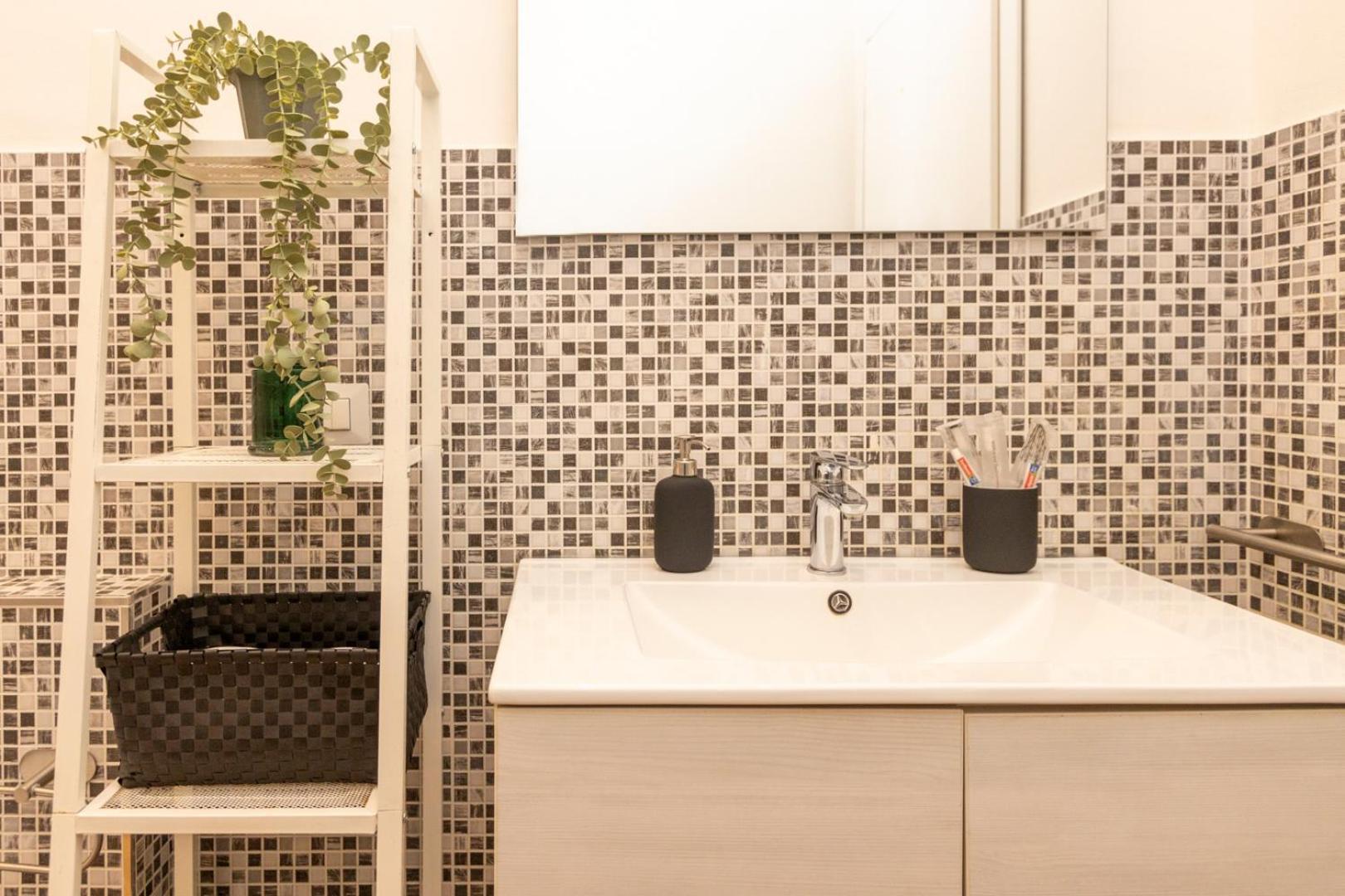 Loft Luxury Design- With 2 Bedrooms -wifi Ultra-5min Metro Apartment Milan