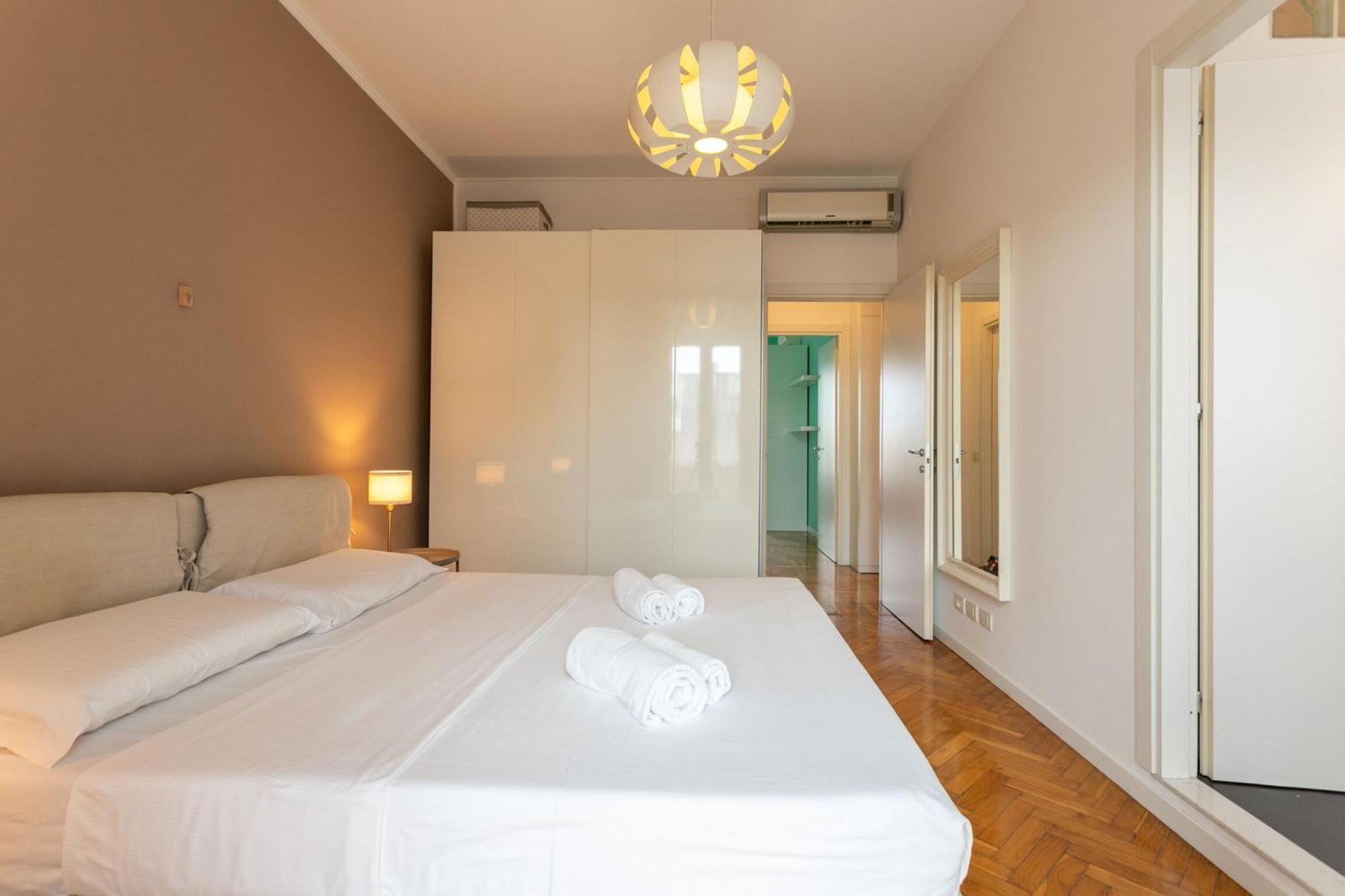 Apartment Caracciolo Sempione Fiera By Halldis *