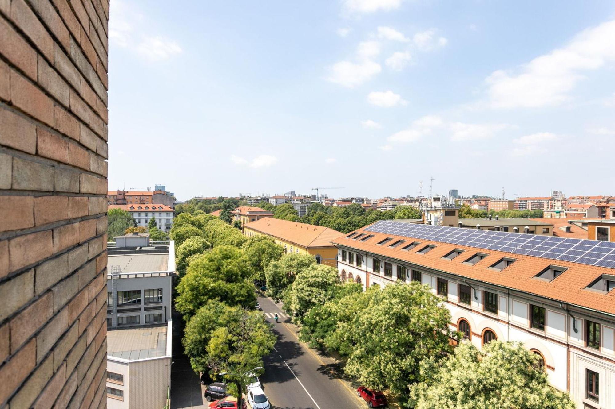 Caracciolo Sempione Fiera By Halldis Apartment *