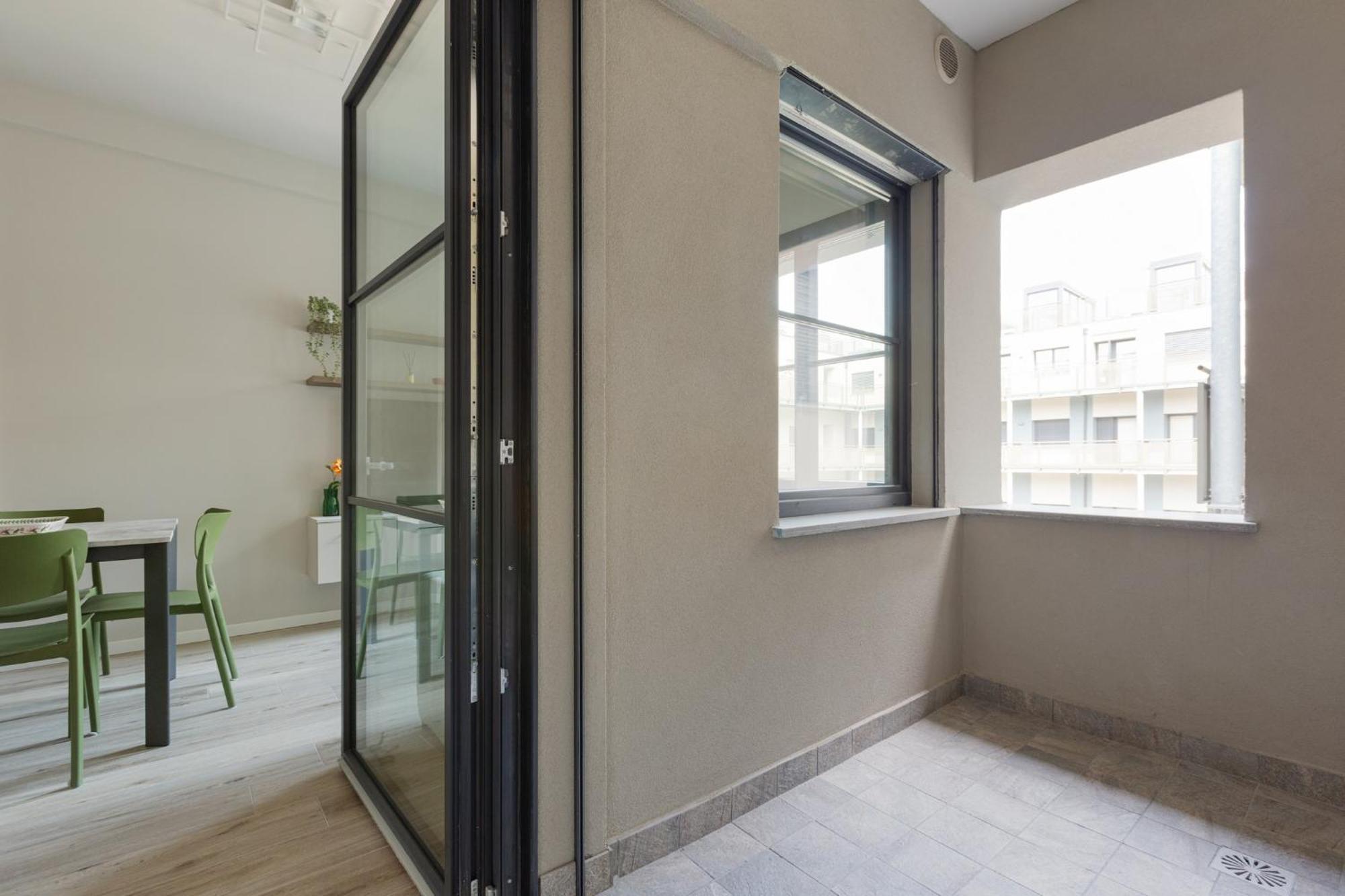 Apartment Superior With Veranda And Shared Swimming Pool Milan