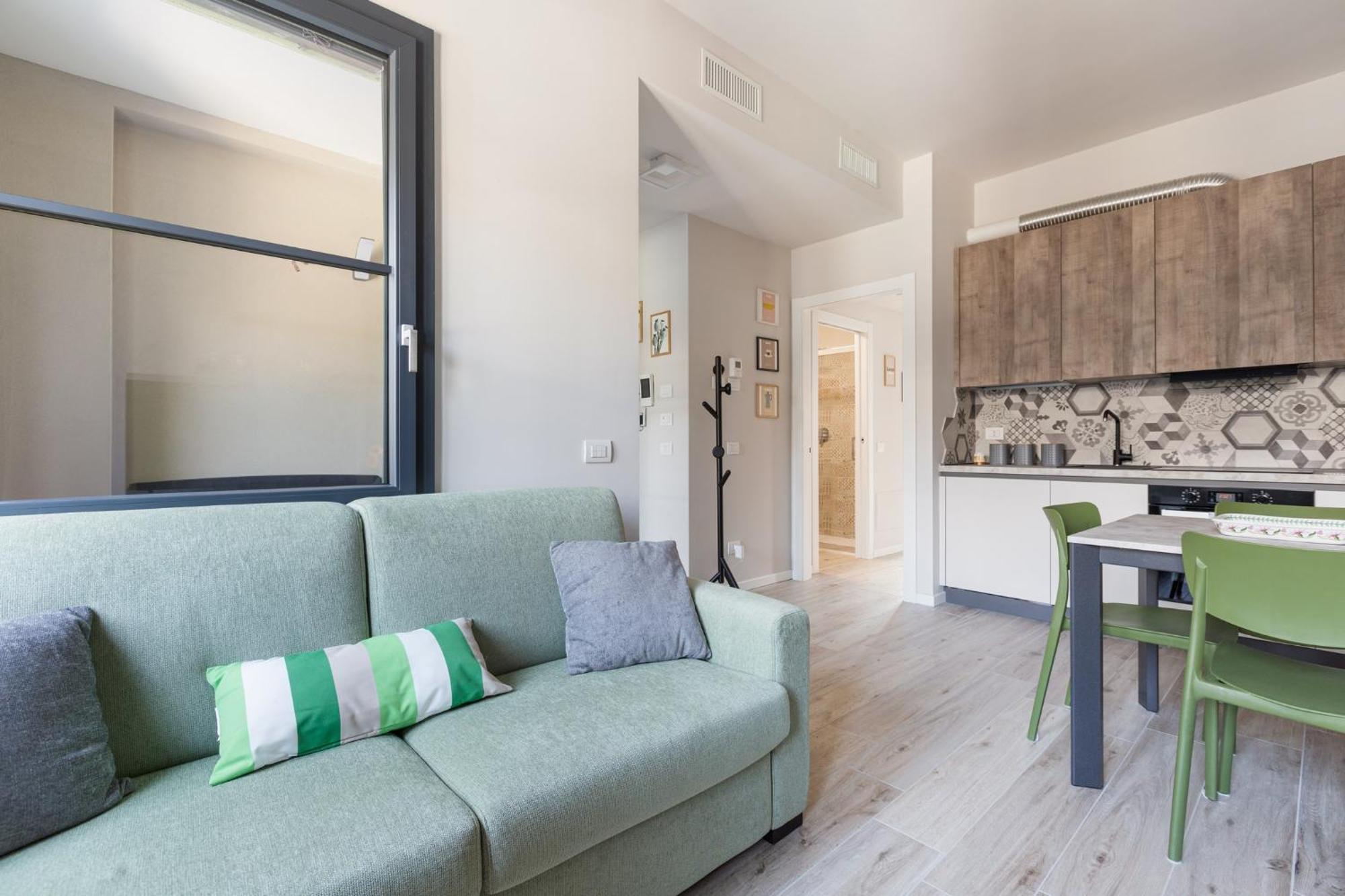 Apartment Superior With Veranda And Shared Swimming Pool