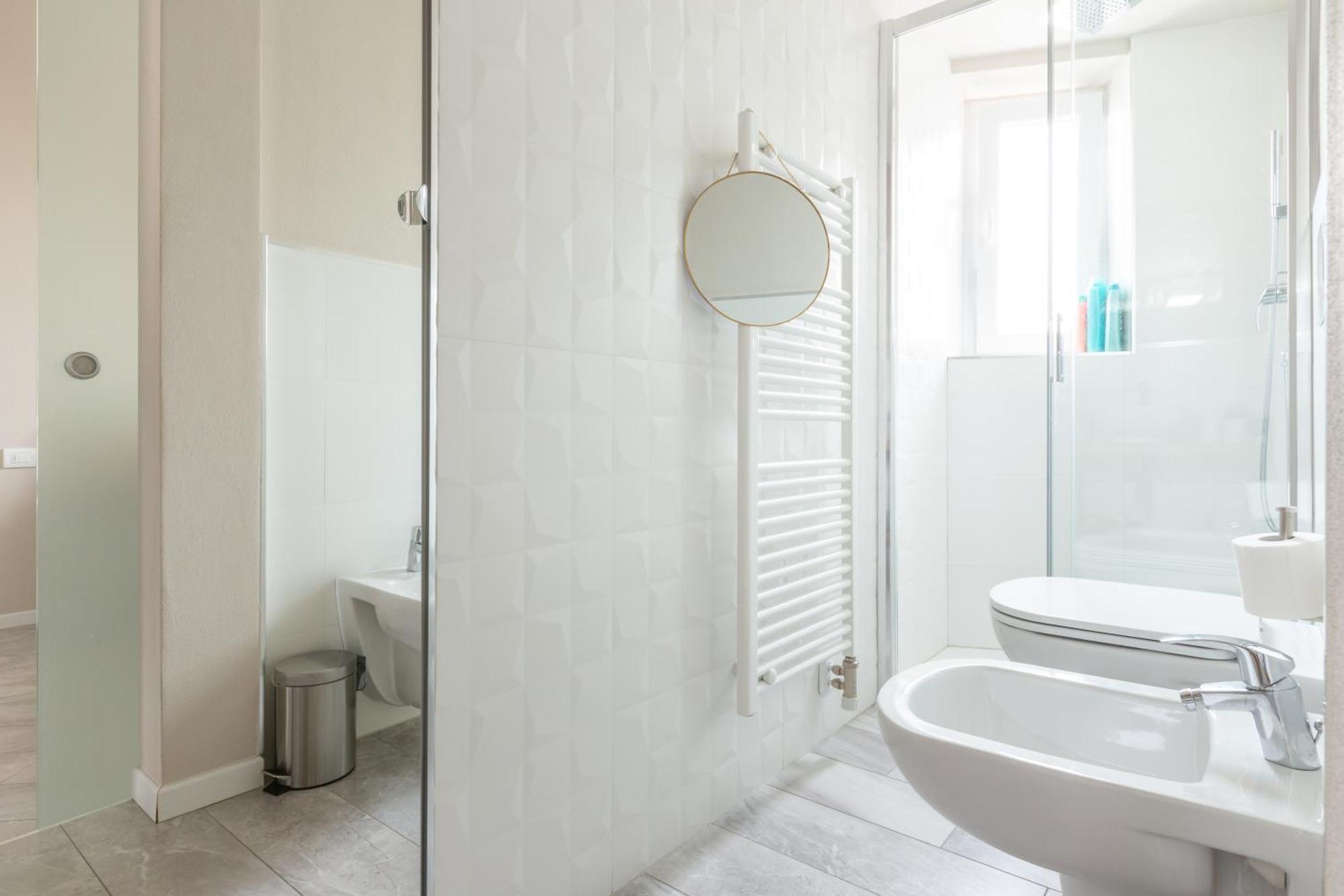 Apartment Stylish Skyline View Modern Amenities Milan
