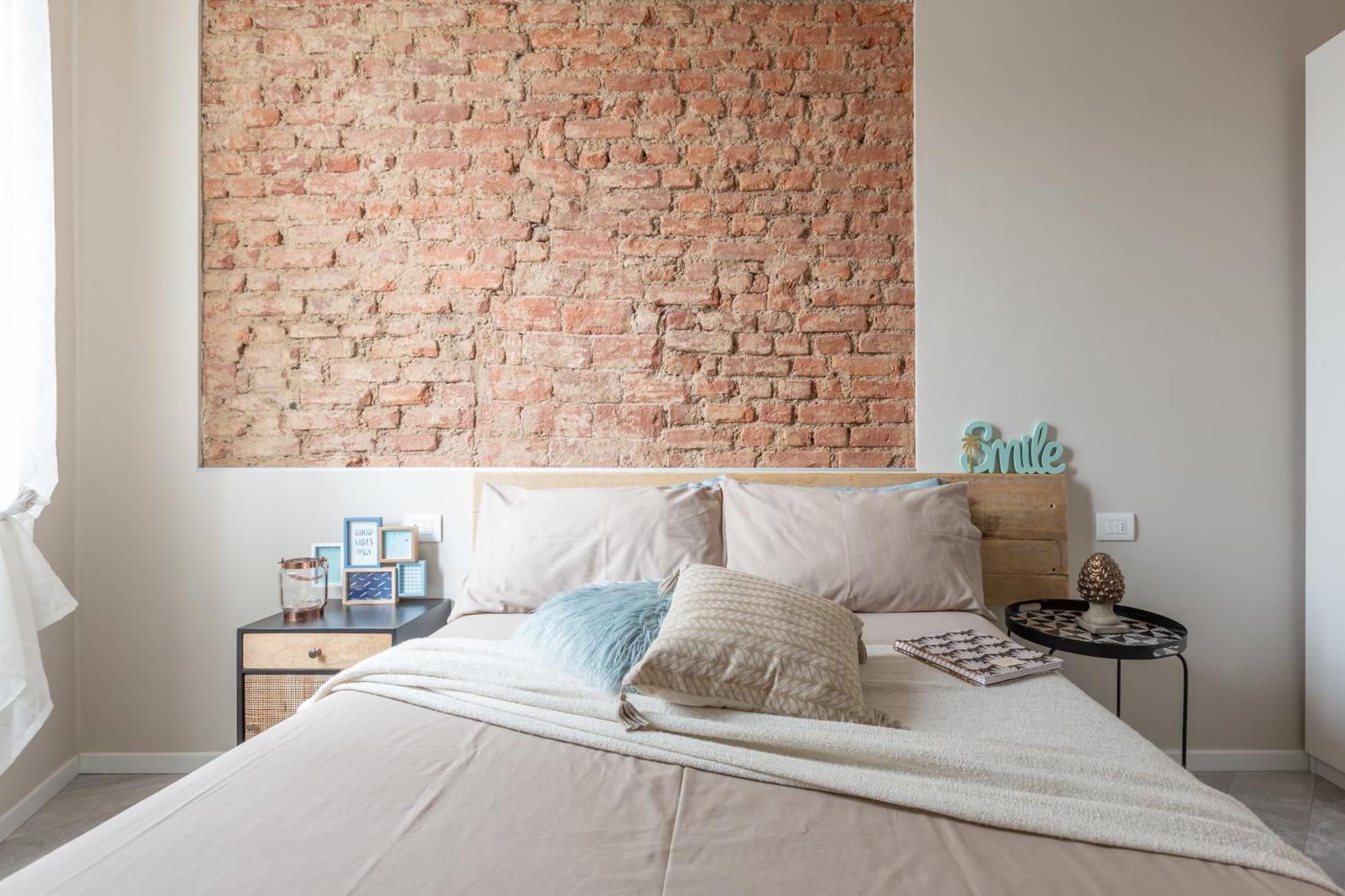 Stylish Skyline View Modern Amenities Apartment *