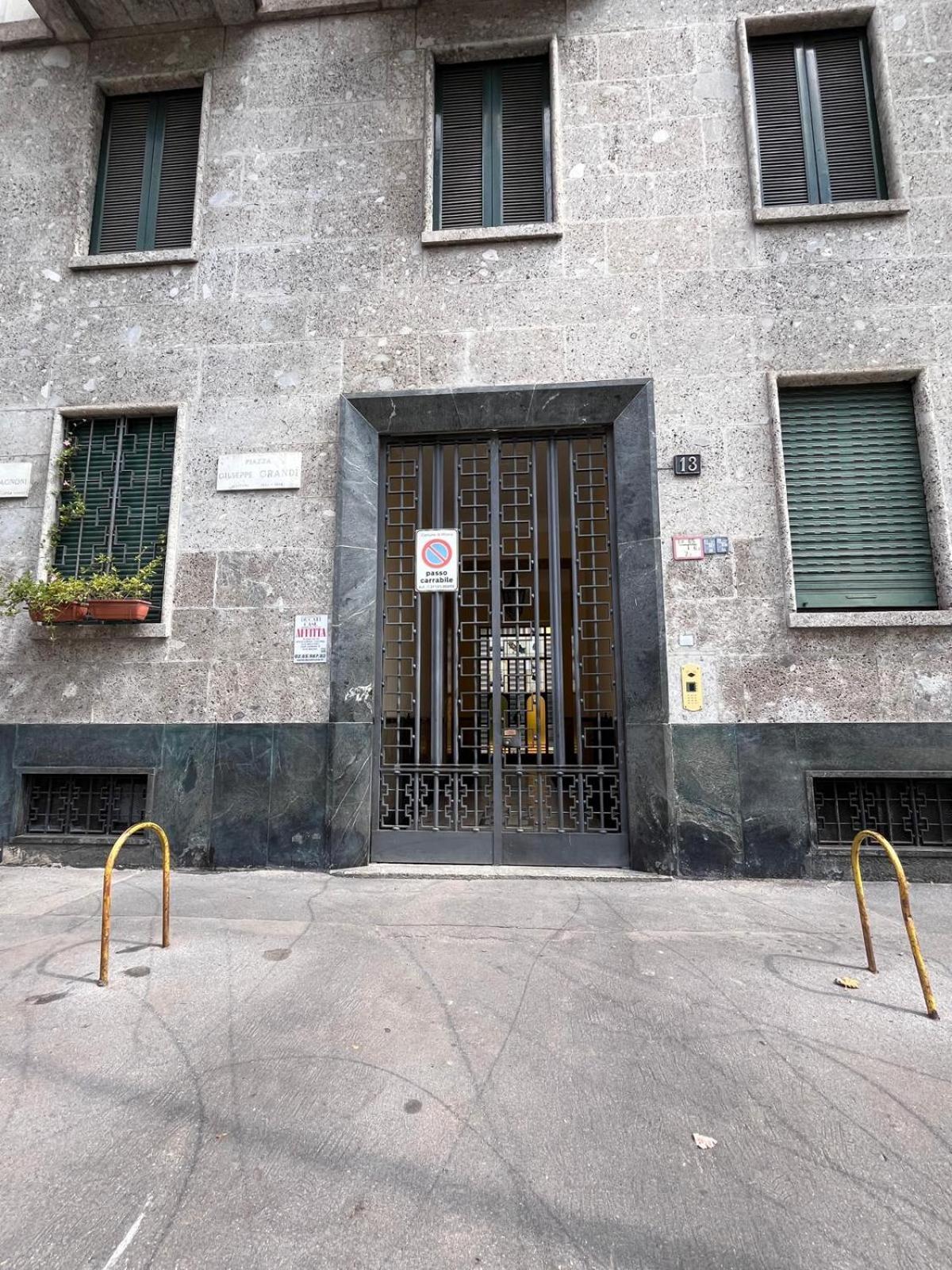 Atelier Grandi Apartment Milan