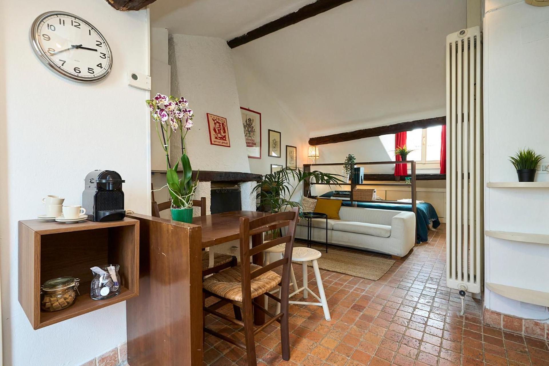 Apartamento Cozy House - 20 Minutes Walk From Duomo-navigli *
