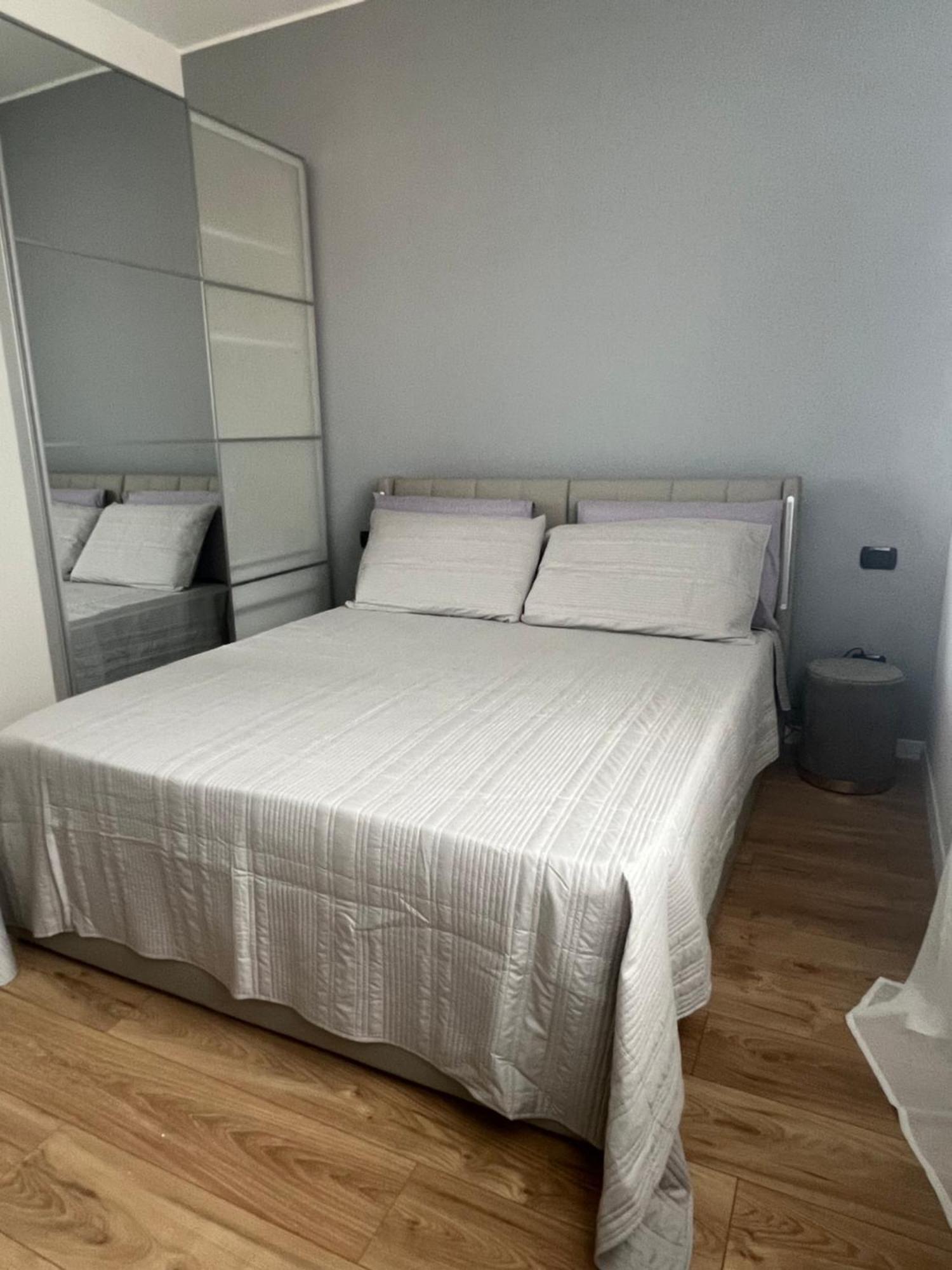 Aparthotel Monolocale Ovidio Milão