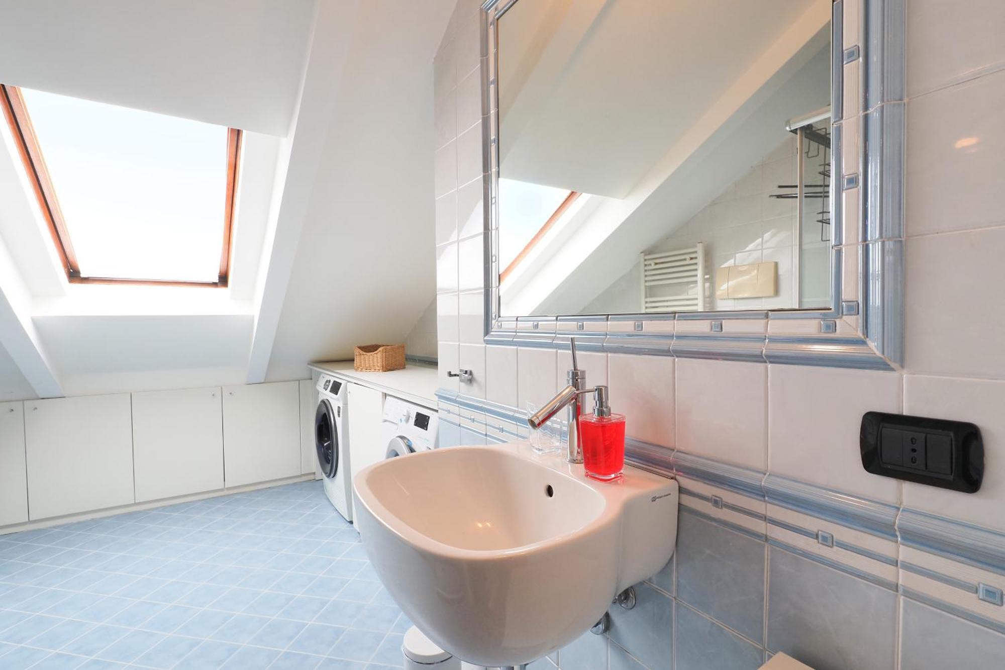 Apartment Primopiano - Savona 1 *