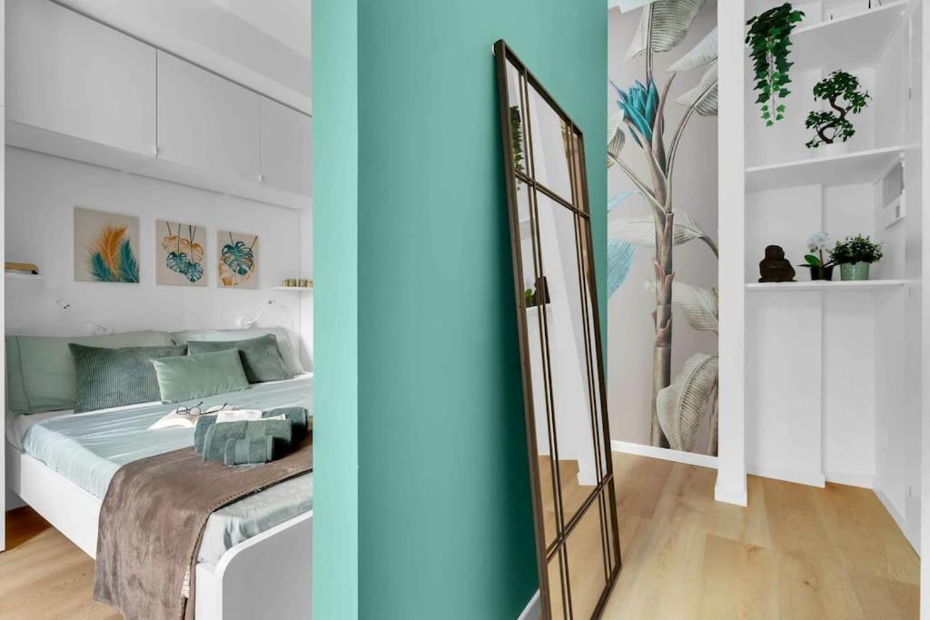 Apartment House In Fashion - Flat Near Navigli, Tortona & Duomo Area Milan