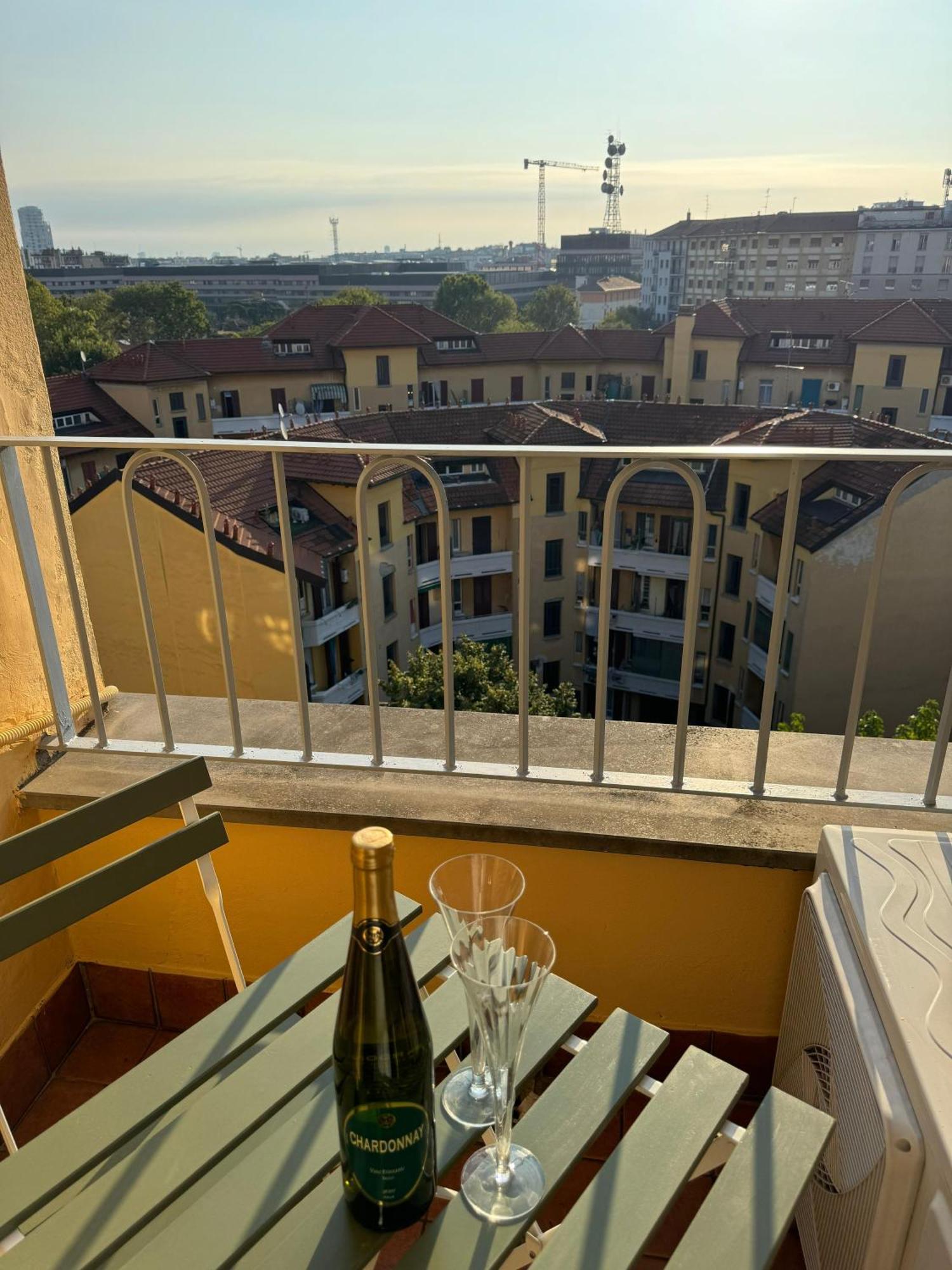 Attico Con Balcone In Centro A Isola Apartment *
