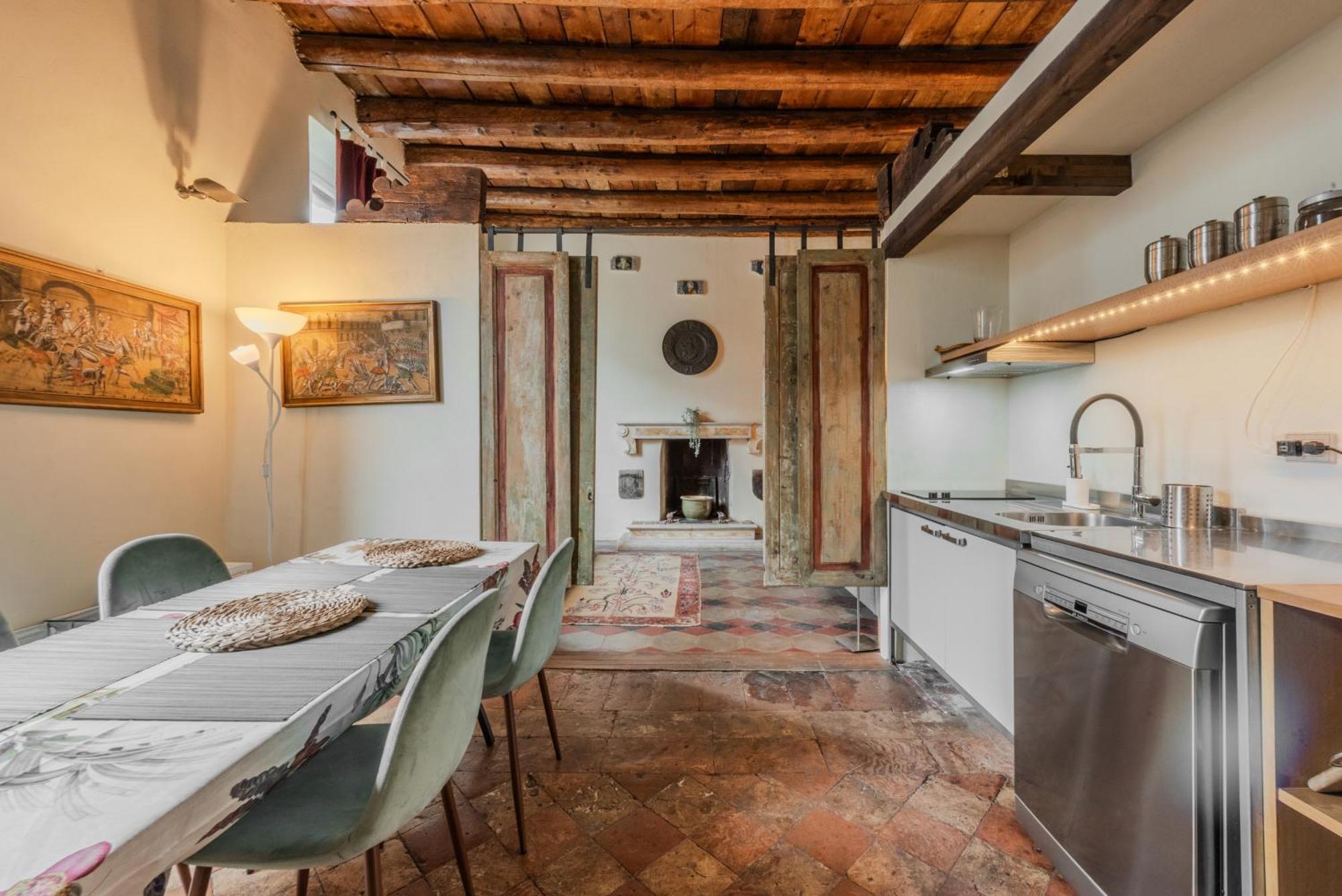 Porta Garibaldi Antique Charm Apartment Milan