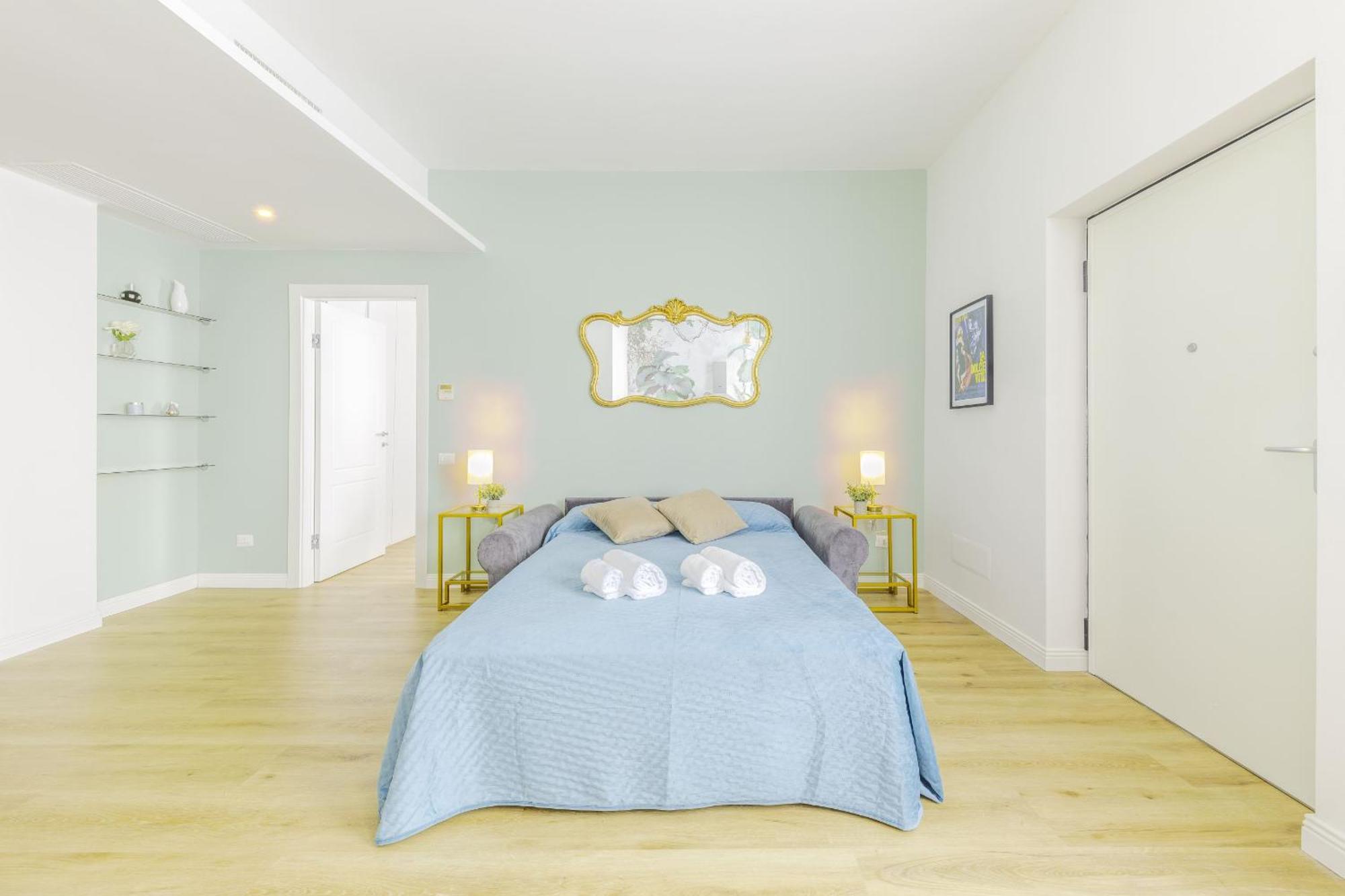 Duomo Deluxe - Bilocale Moderno - Metro - Wi-f Apartamento *