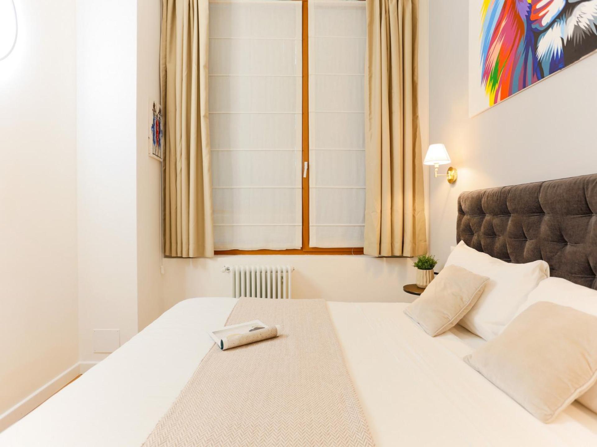 The Rent - Comfortable One-bedroom In The Crocetta Area Apartment