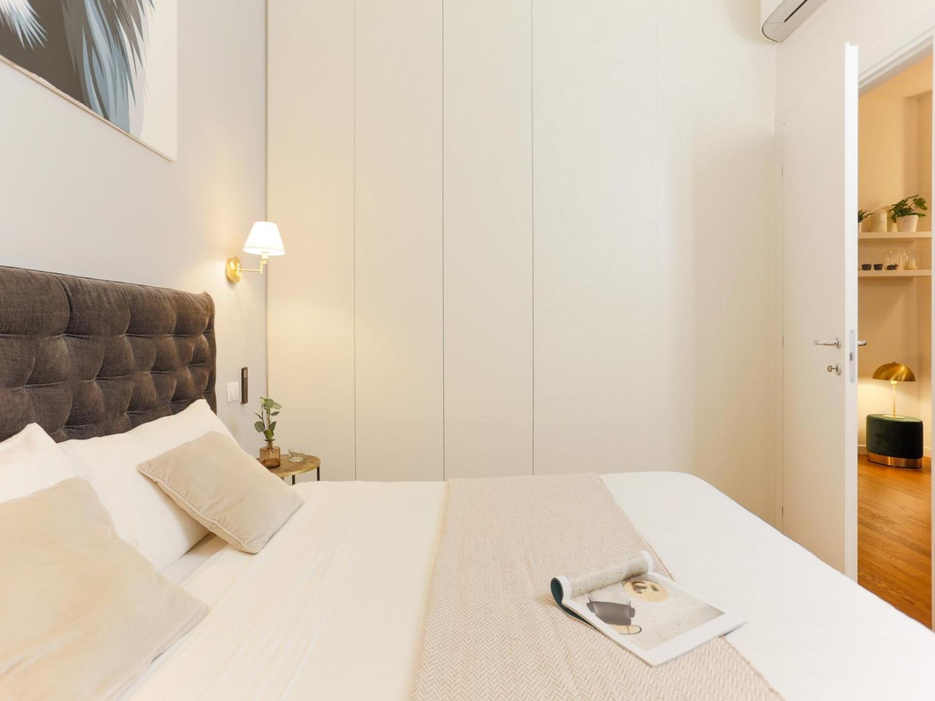 The Rent - Comfortable One-bedroom In The Crocetta Area Apartment *