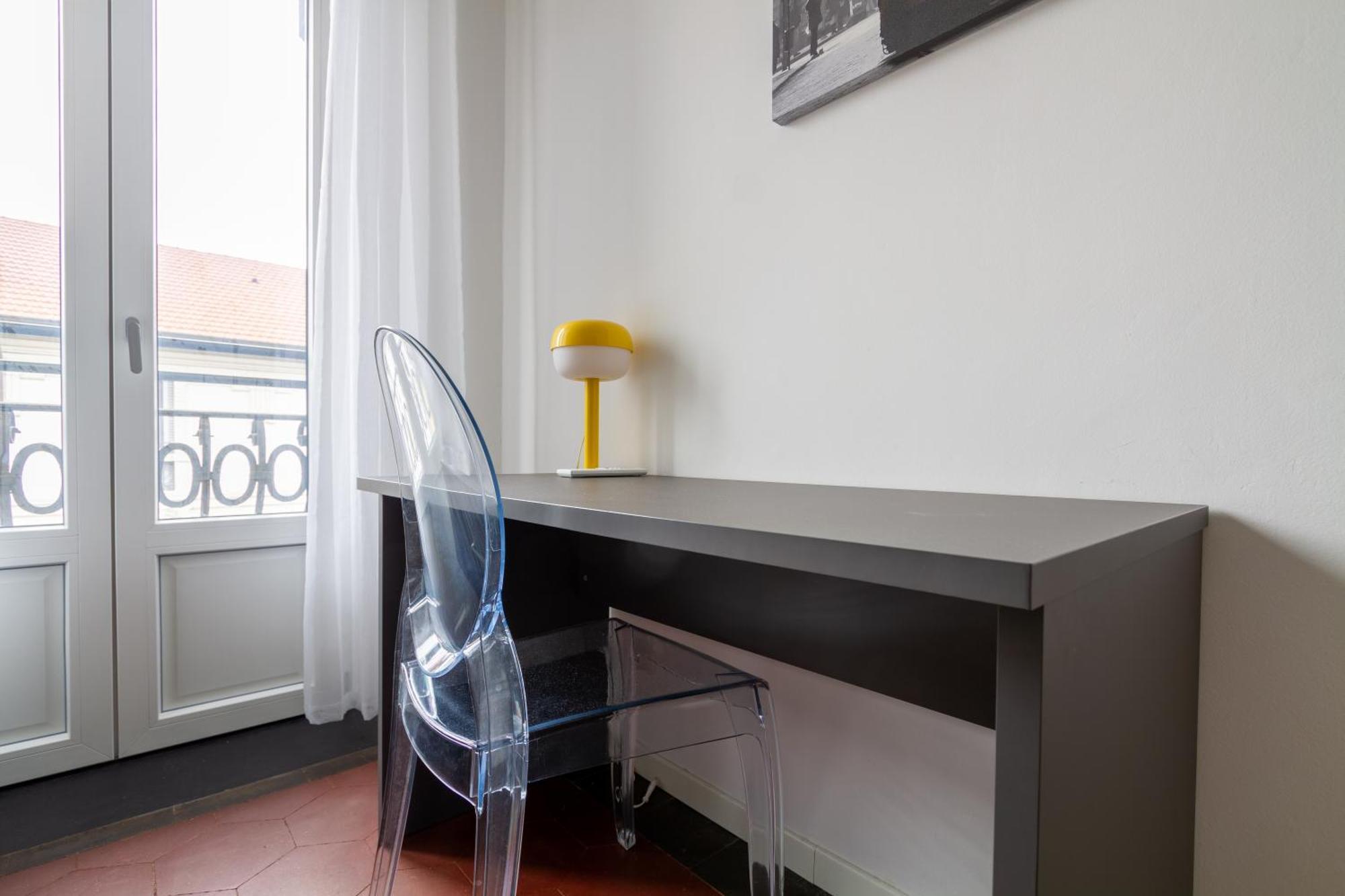 In Historic Building- Porta Venezia Appartamento