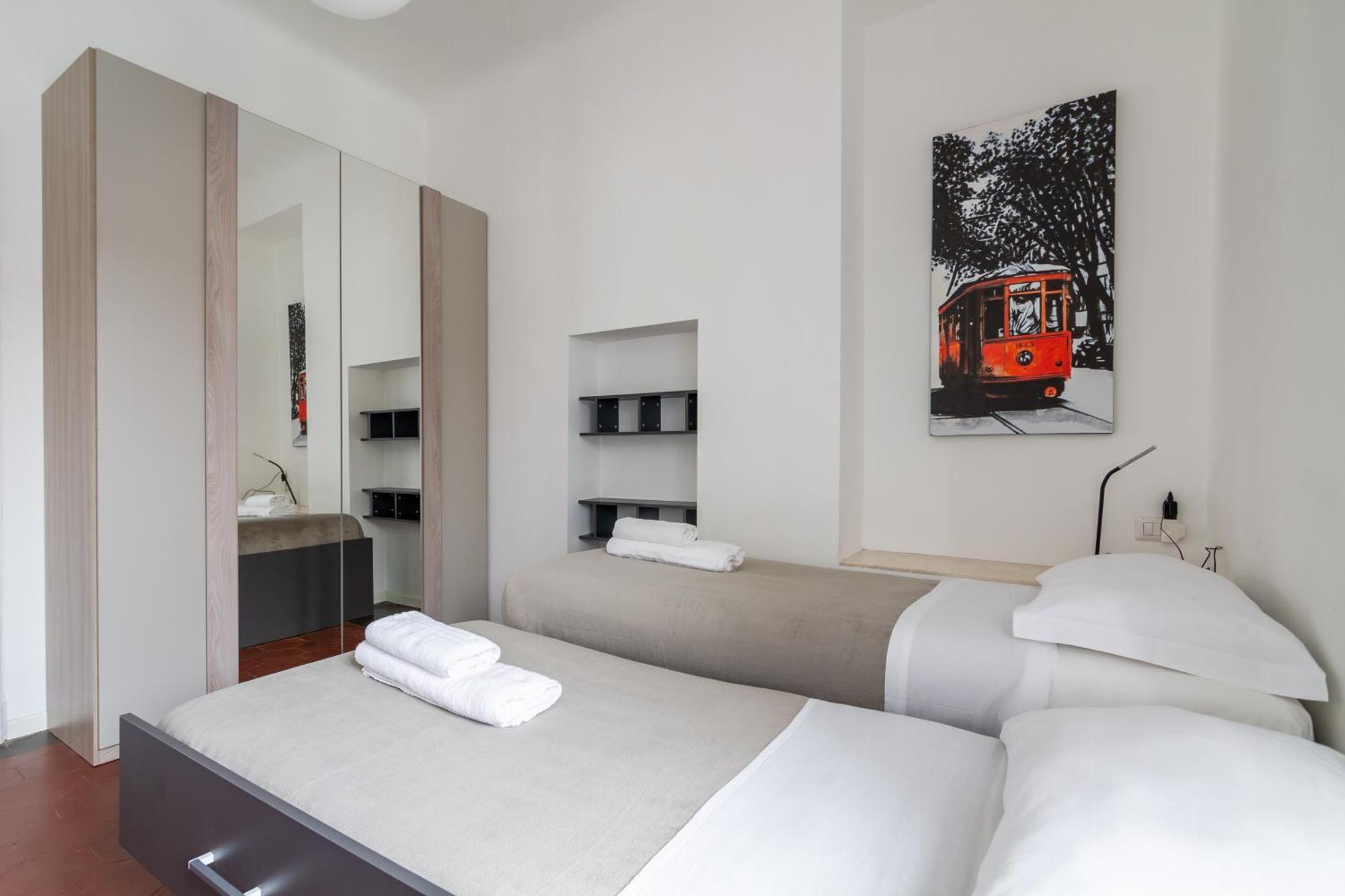 In Historic Building- Porta Venezia Appartamento *