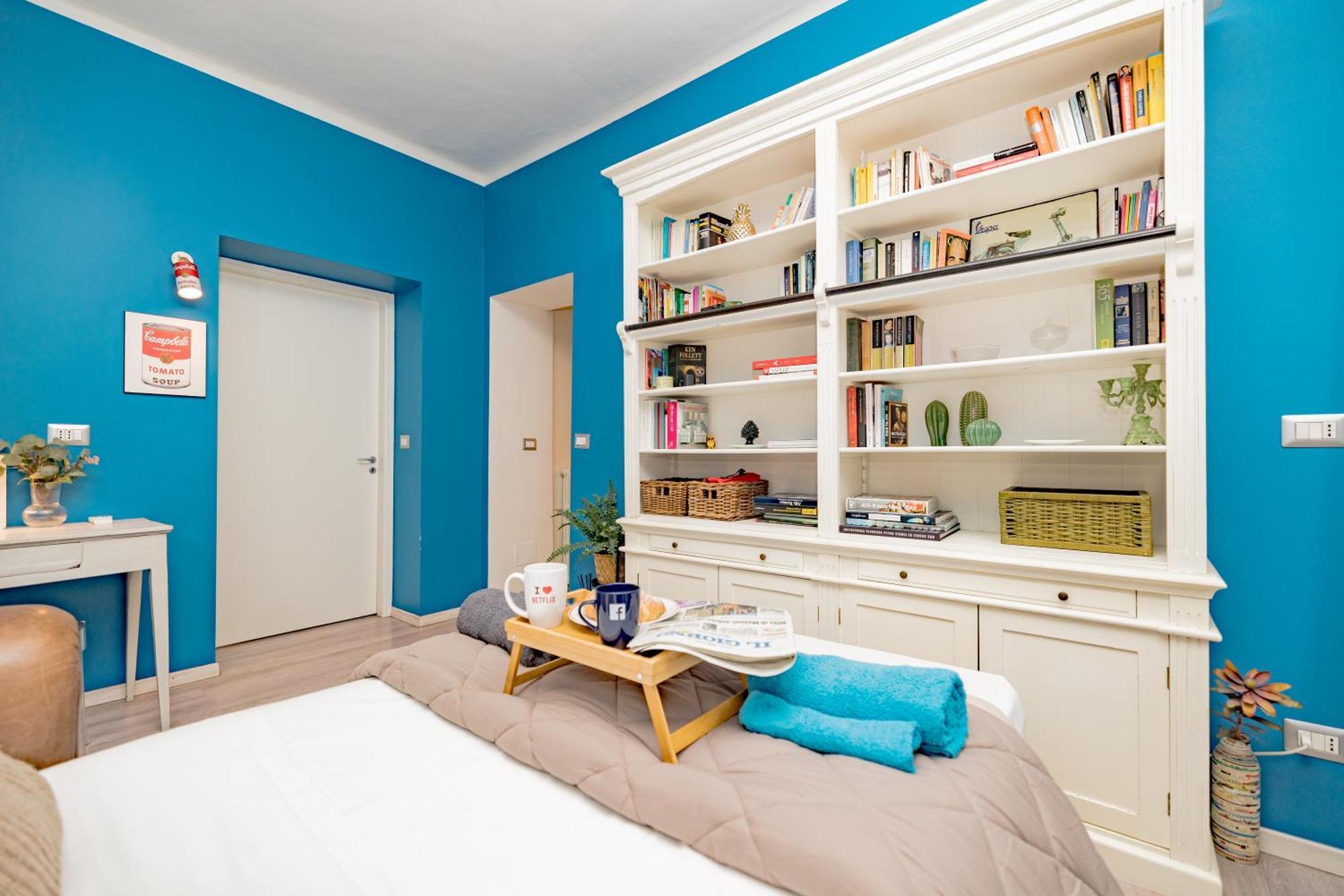 Vintage Gem - 8 Min Duomo Apartment