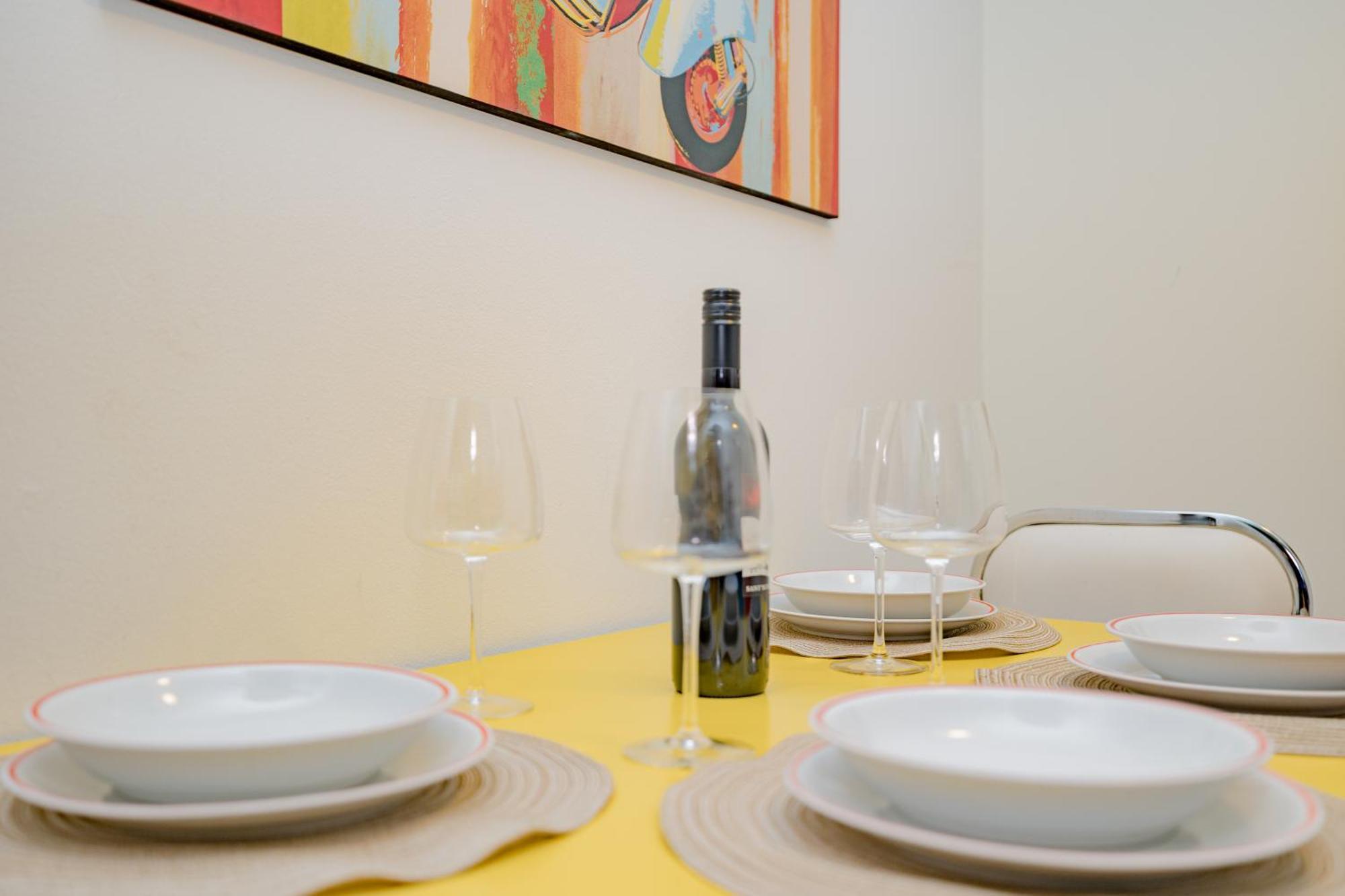 Apartment Vintage Gem - 8 Min Duomo Milan