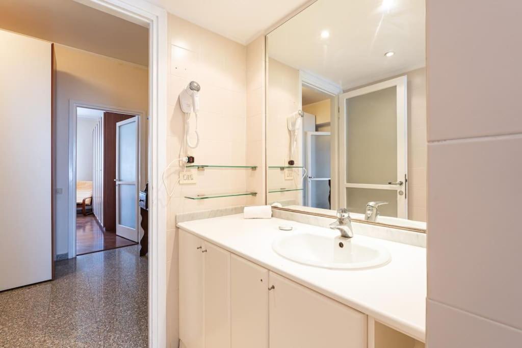 Apartment Splendido Trilocale Zara Ottavo Piano - Mirable Pm Milan