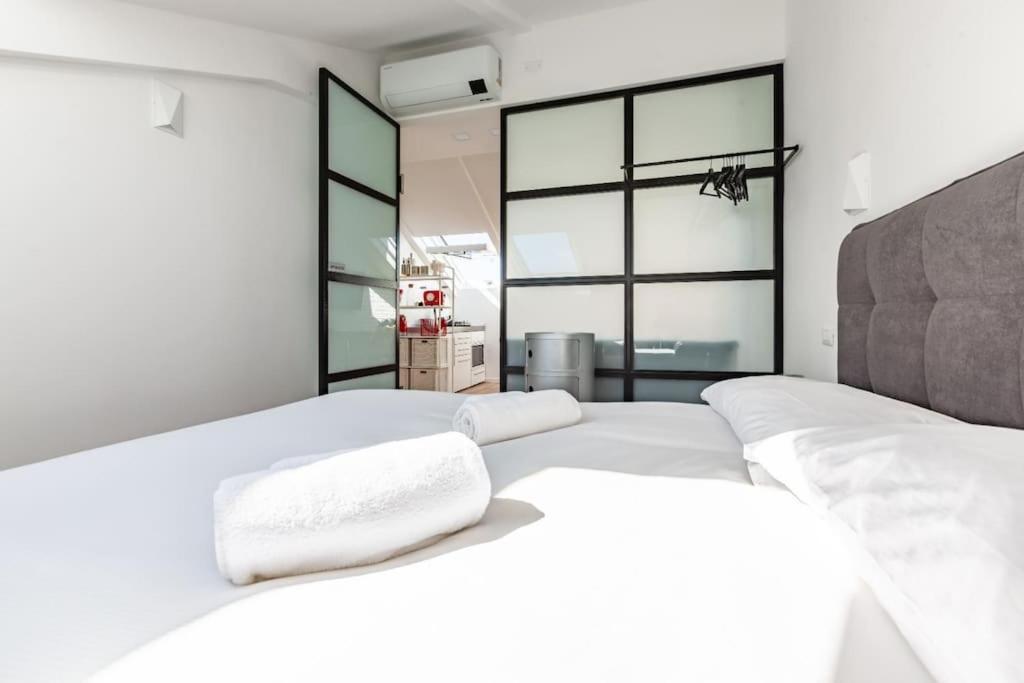 Life Modern Design 10 Mt Da M Lilla Apartment Milan