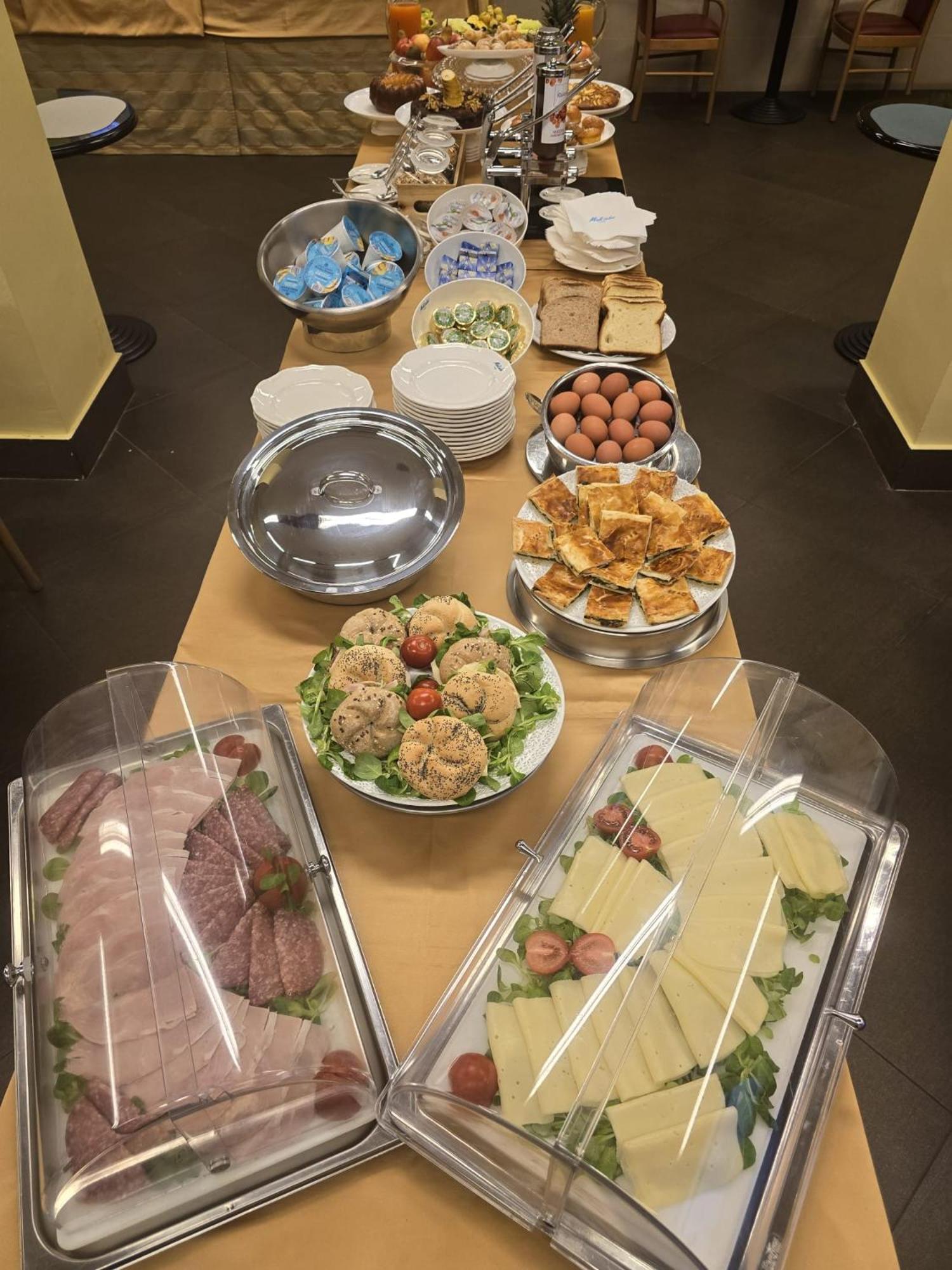 Hotel Mokinba Sant'ambroeus 3*