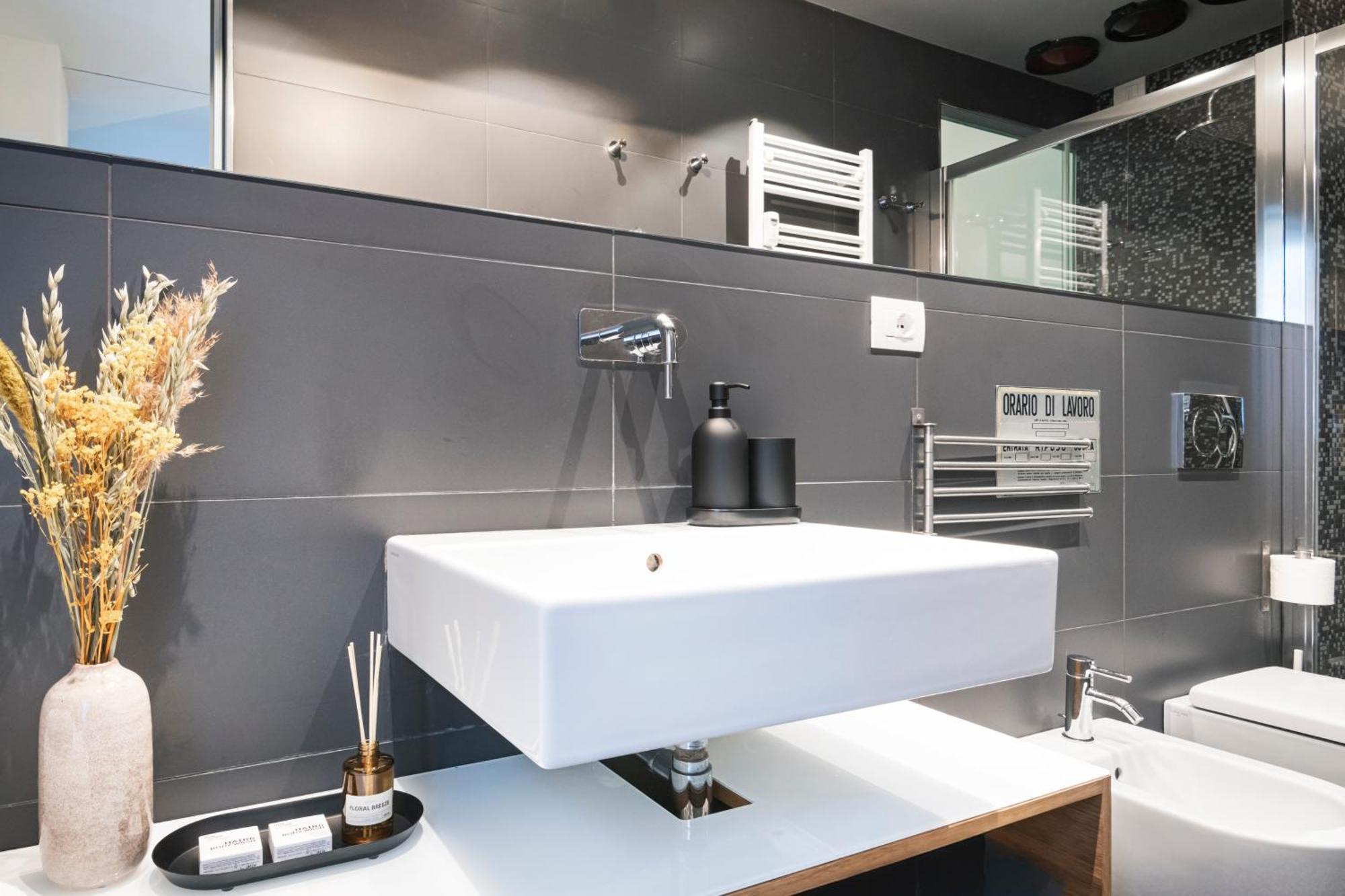 Apartment Easylife - Confortevole In Bocconi Milan