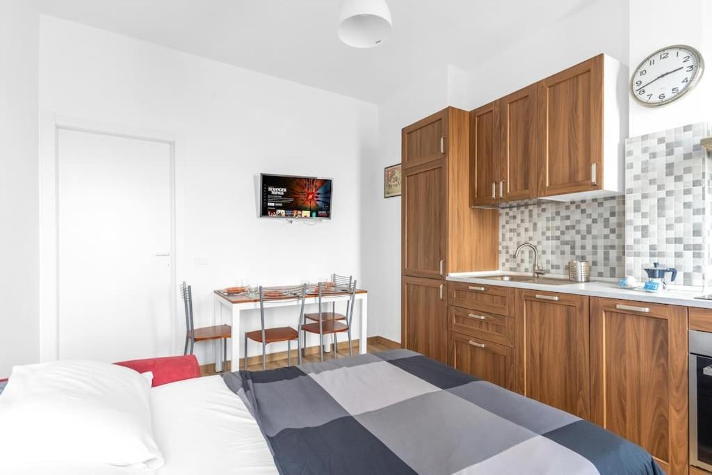 Apartamento X4-self Check-in-m2 Famagosta-ac Milão