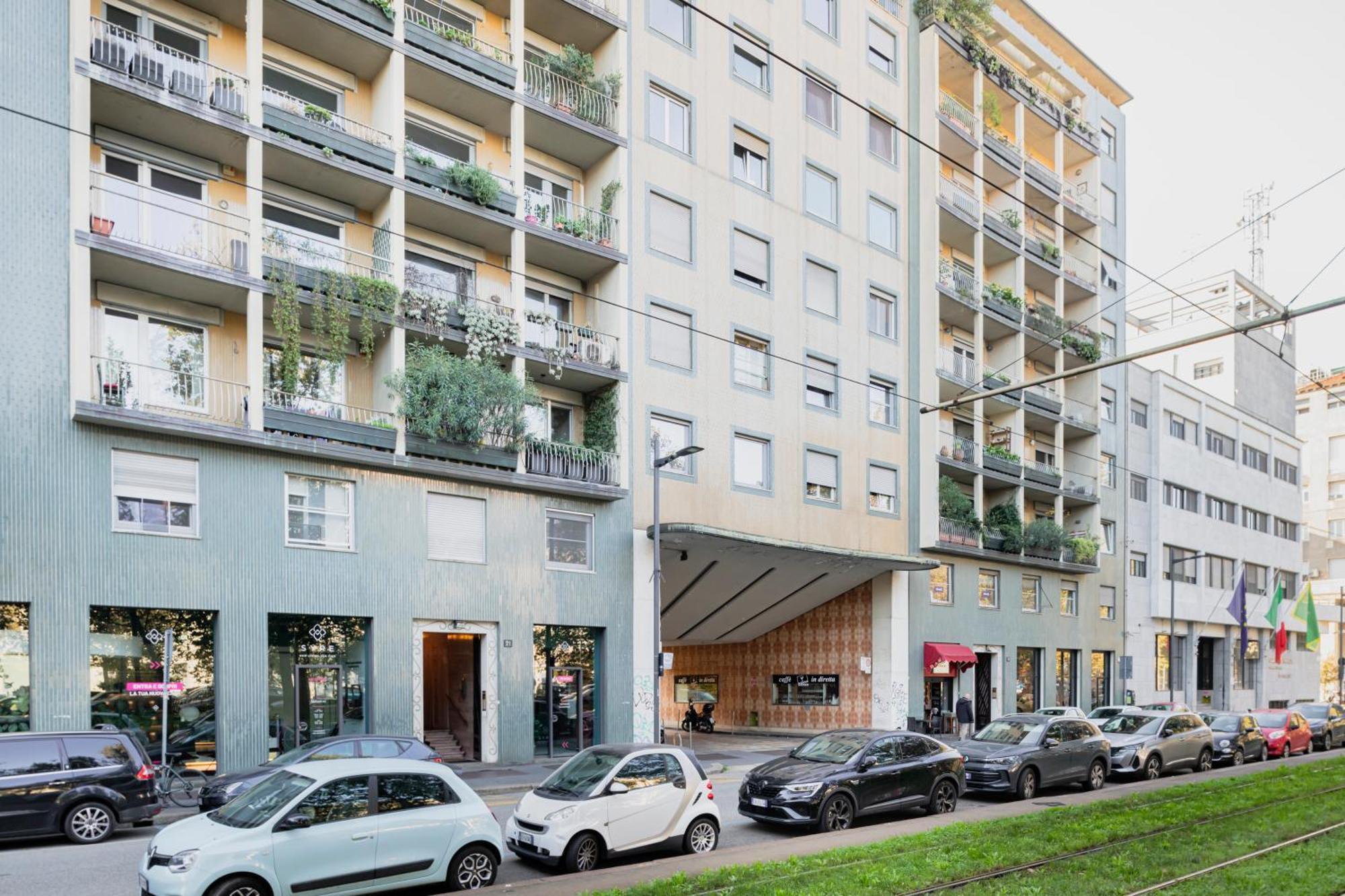 Fully Furnished Flat Arco Della Pace By Easylife Milano