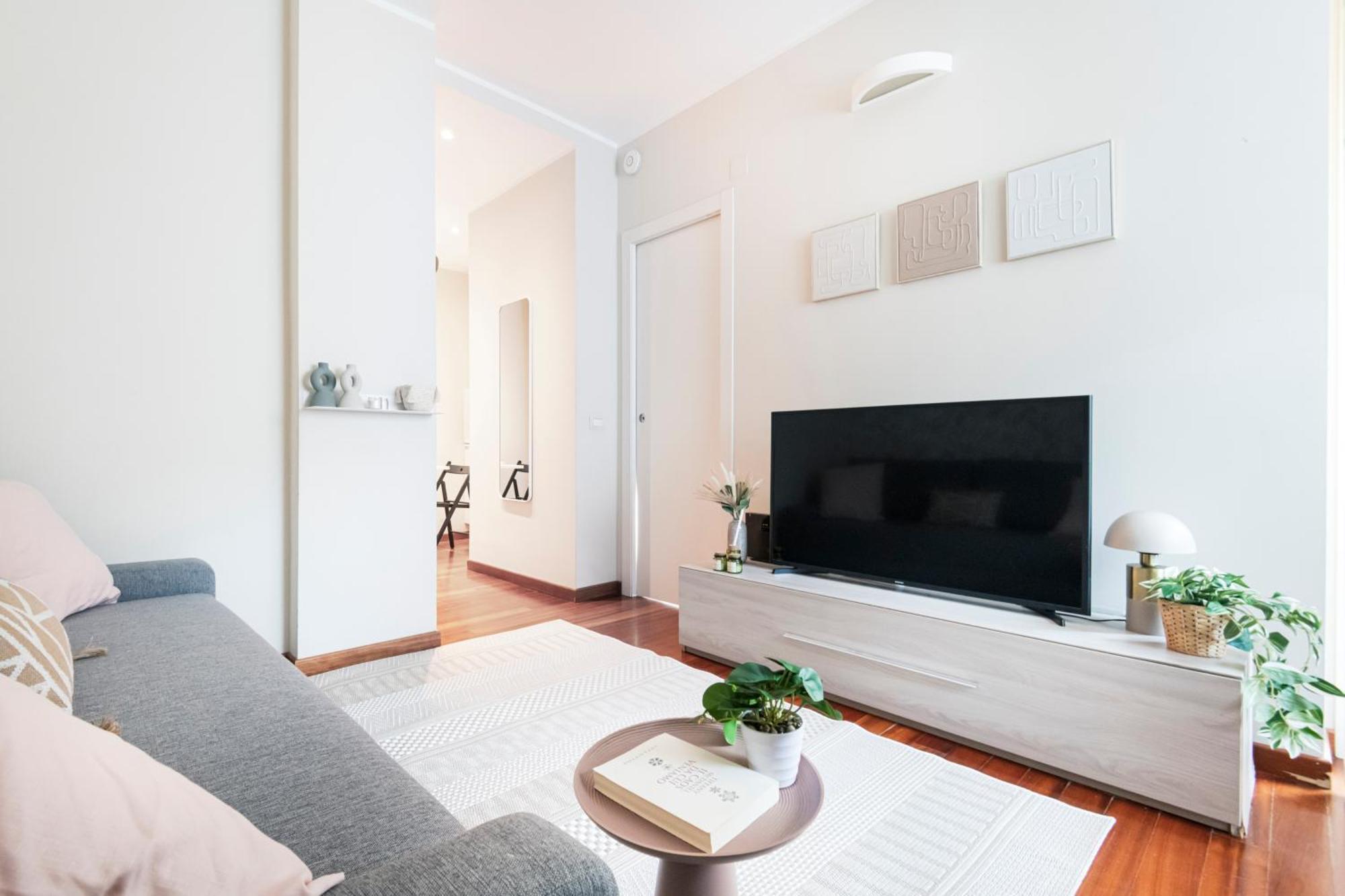 Fully Furnished Flat Arco Della Pace By Easylife * Milano