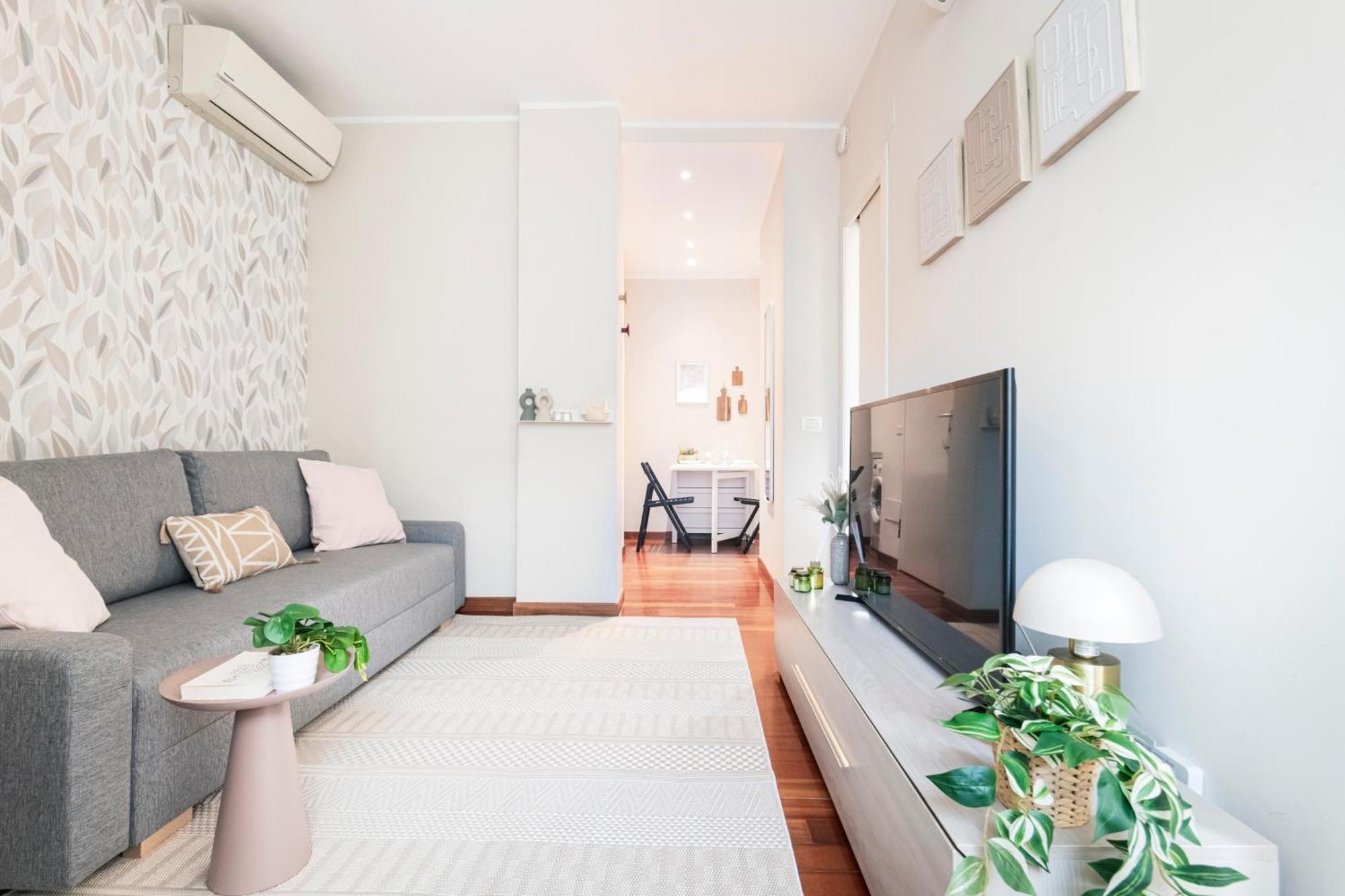 Fully Furnished Flat Arco Della Pace By Easylife